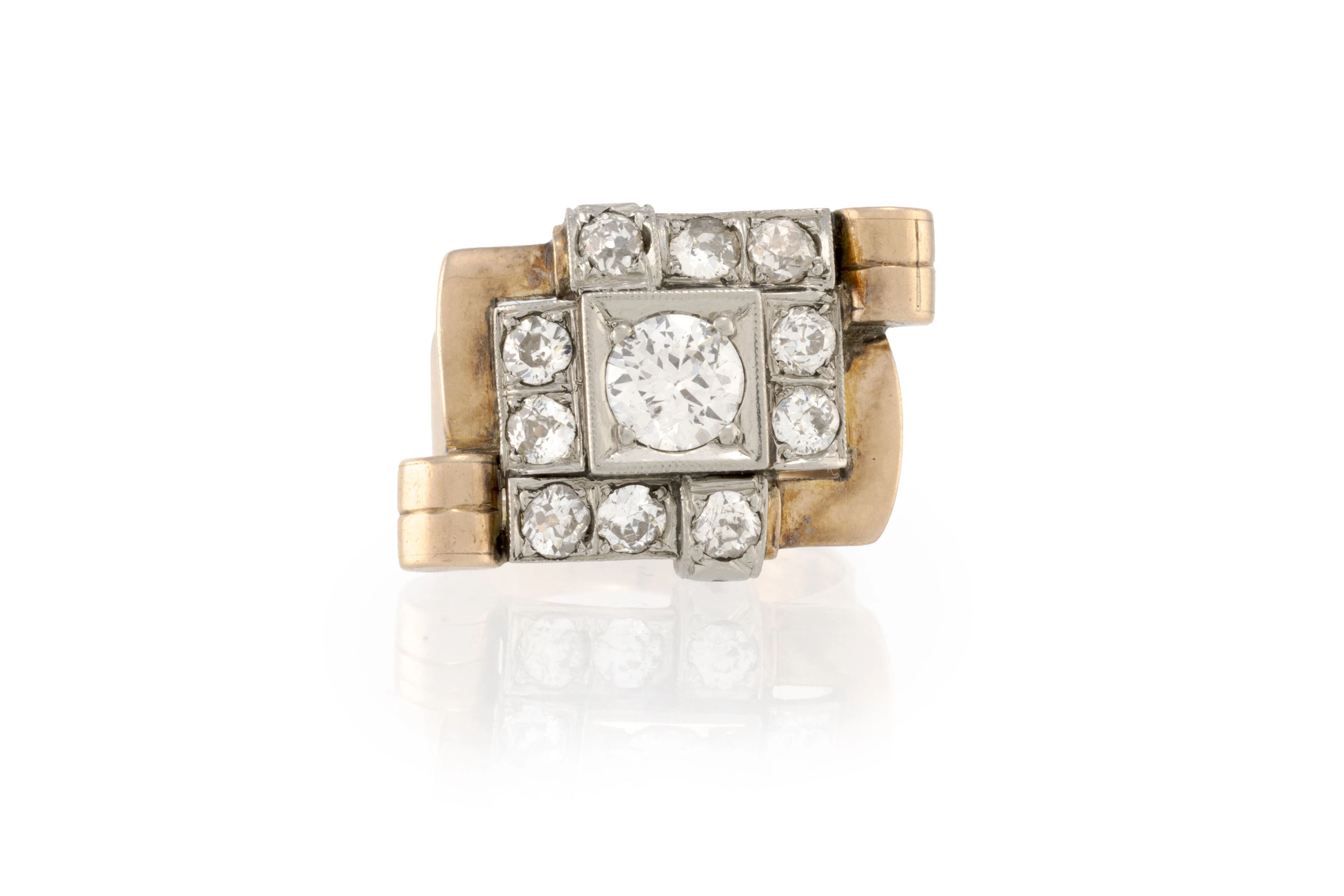 Bague années 1940-50 2 ors 585 à motif géométrique sertie de diamants
