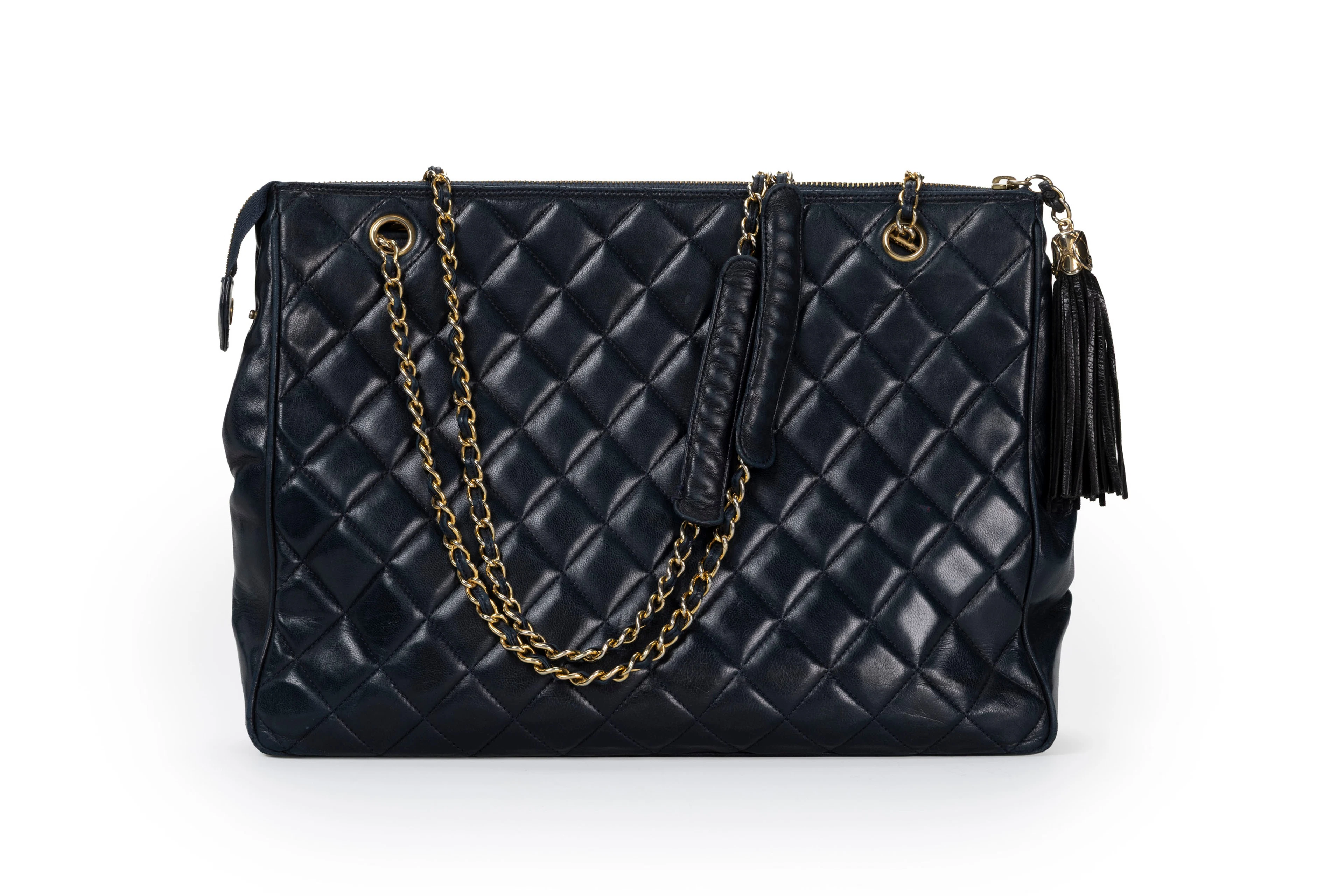 Chanel, sac vintage Shopper en cuir bleu marine matelassé, fermeture