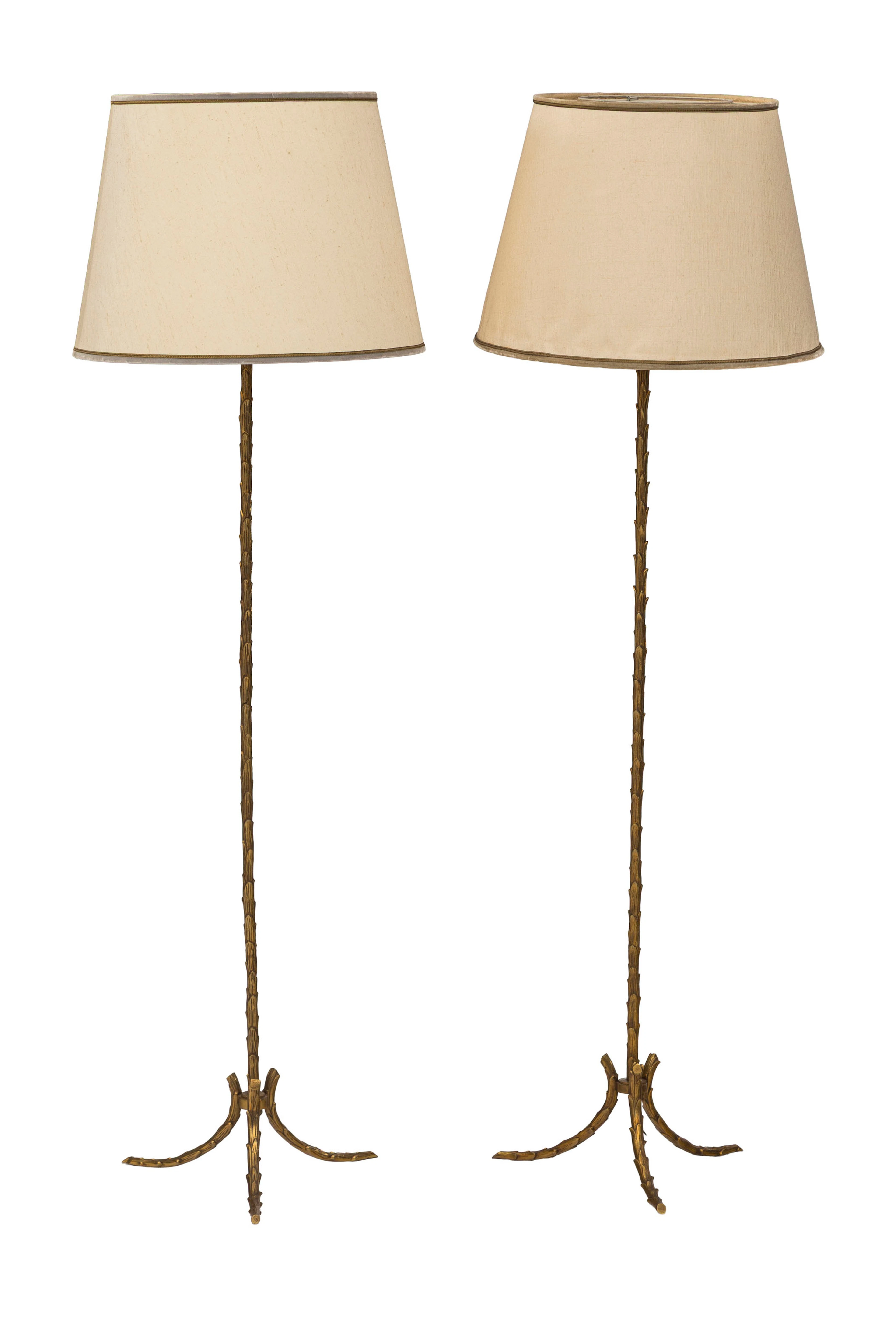 Paire de lampadaires dans le goût de la maison Jansen, XXe s., en