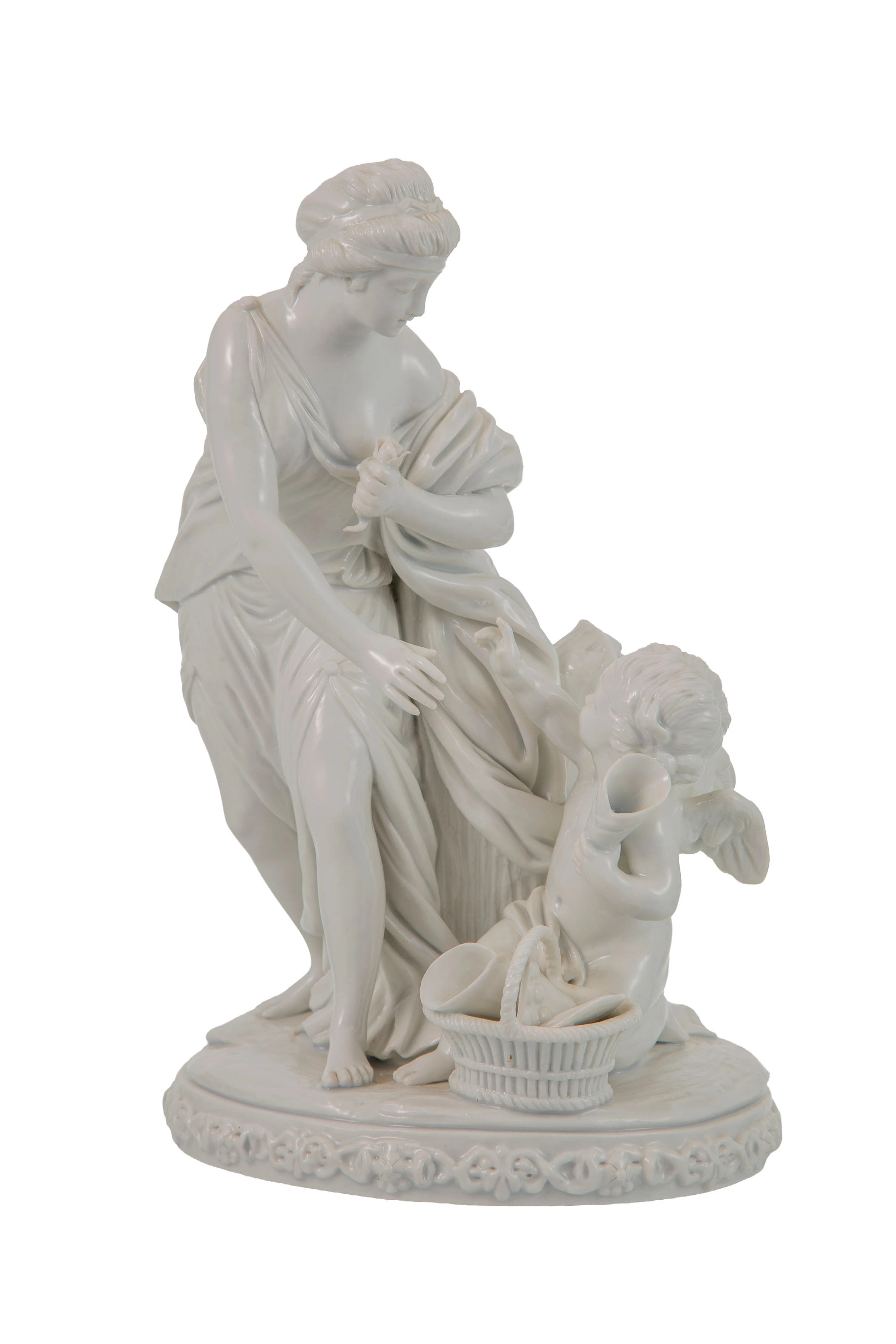 Capodimonte. Groupe en porcelaine blanche, XXe s., figurant une femme
