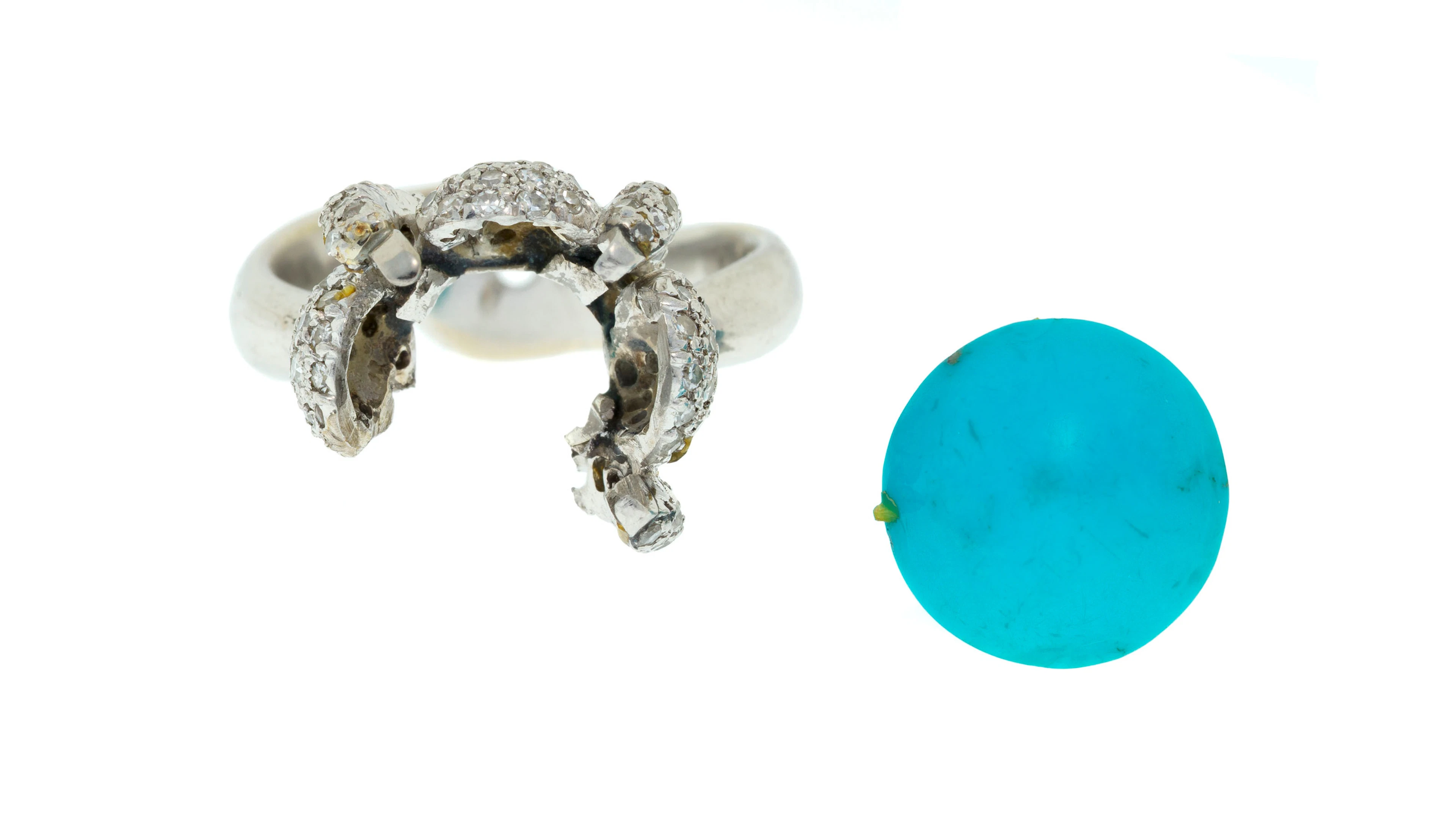 Monture de bague cassée en or gris 750 sertie de diamants taille 8/8