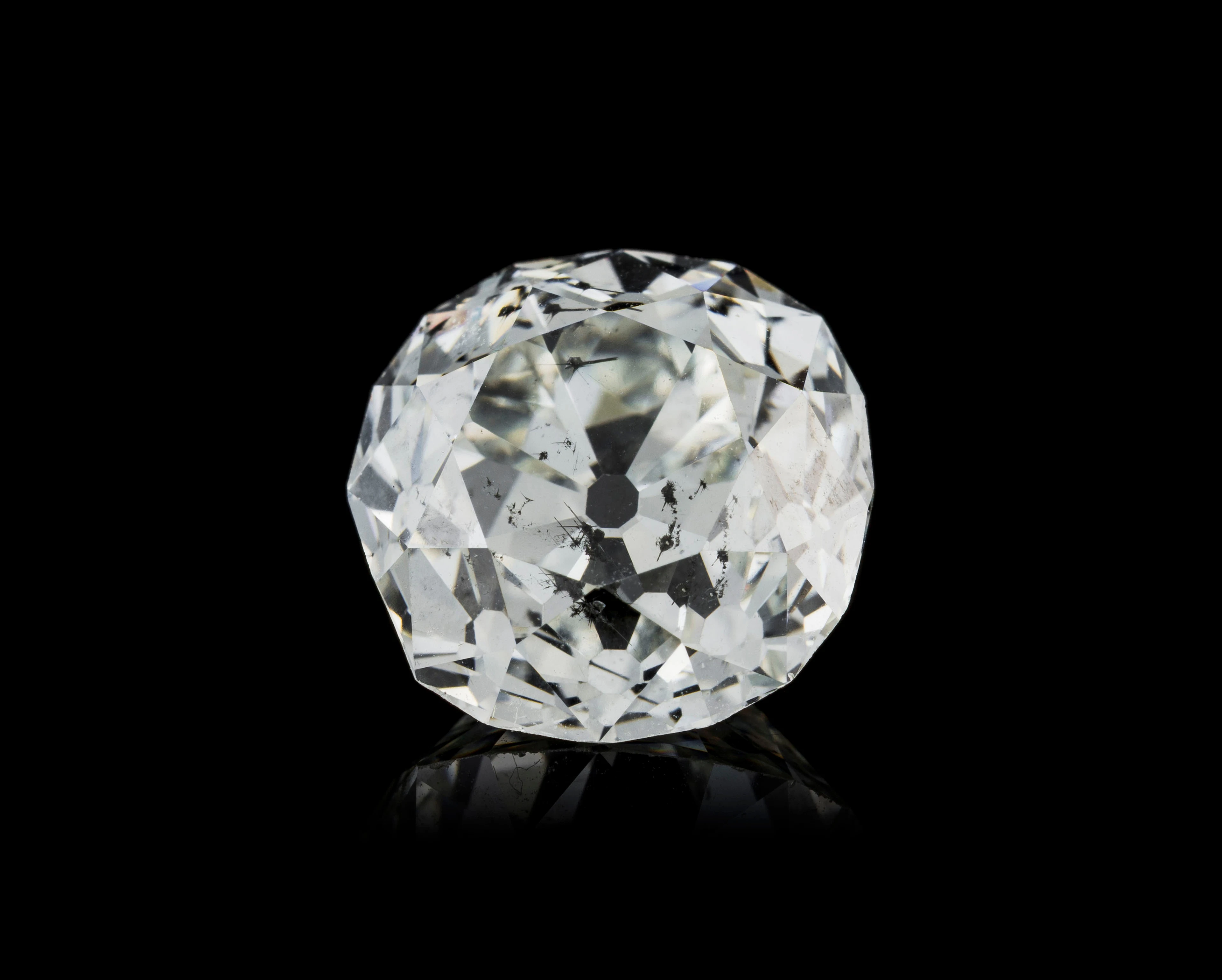 1 diamant taille ancienne sur papier de 6.55 carats