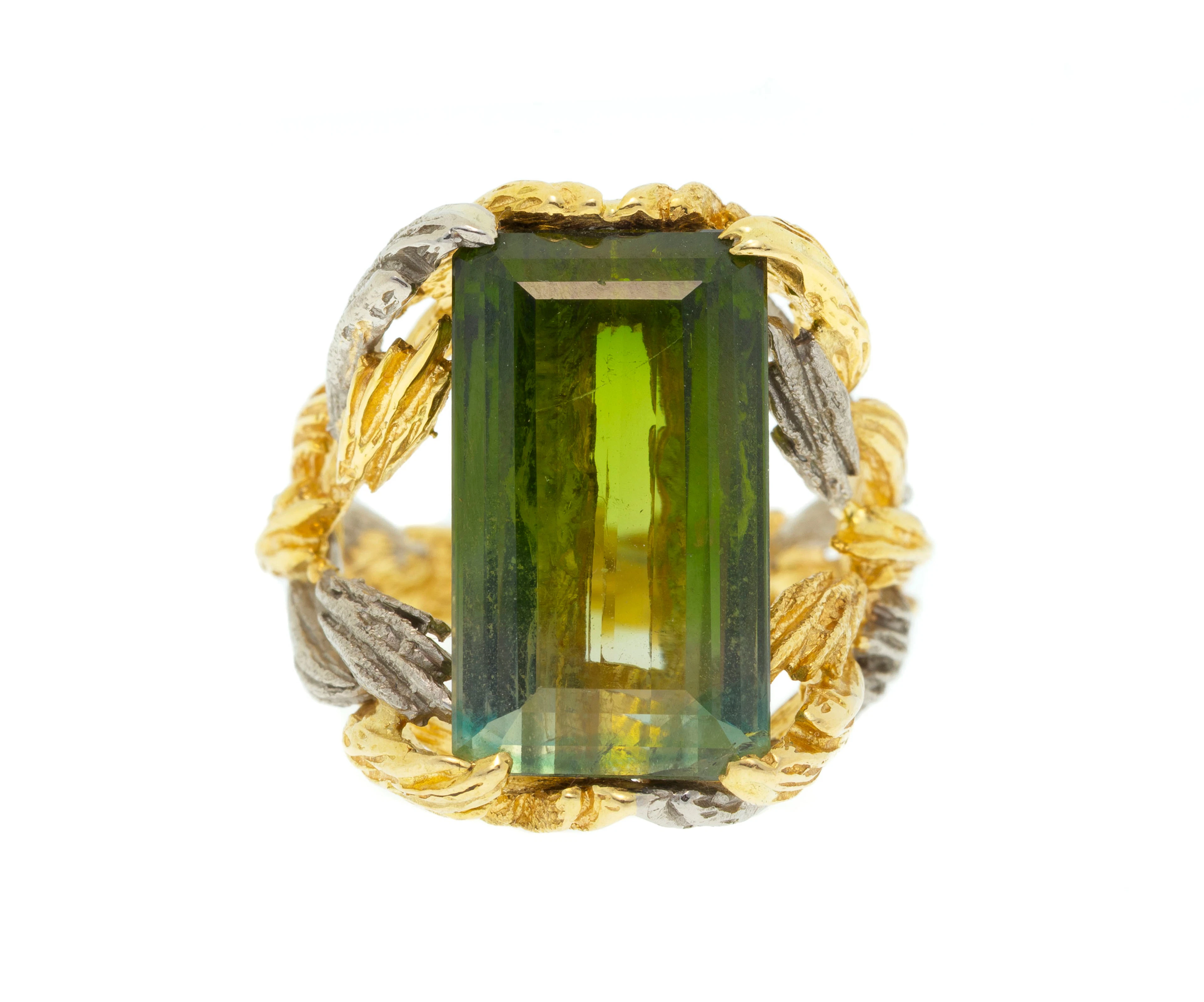 Gilbert Albert, bague 2 ors 750 à motif végétal stylisé enserrant