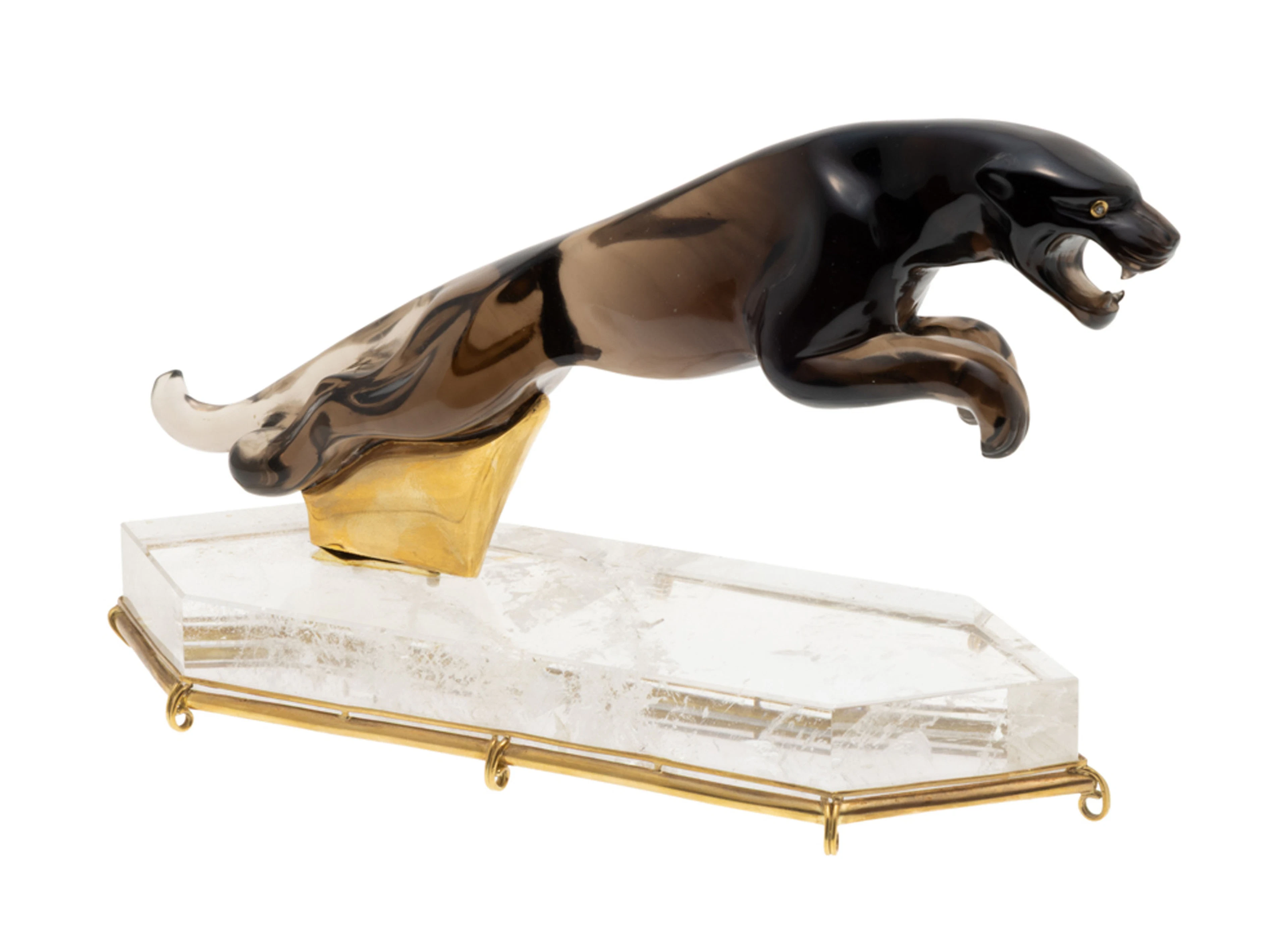 Sculpture de jaguar bondissant en quartz fumé, les yeux sertis de