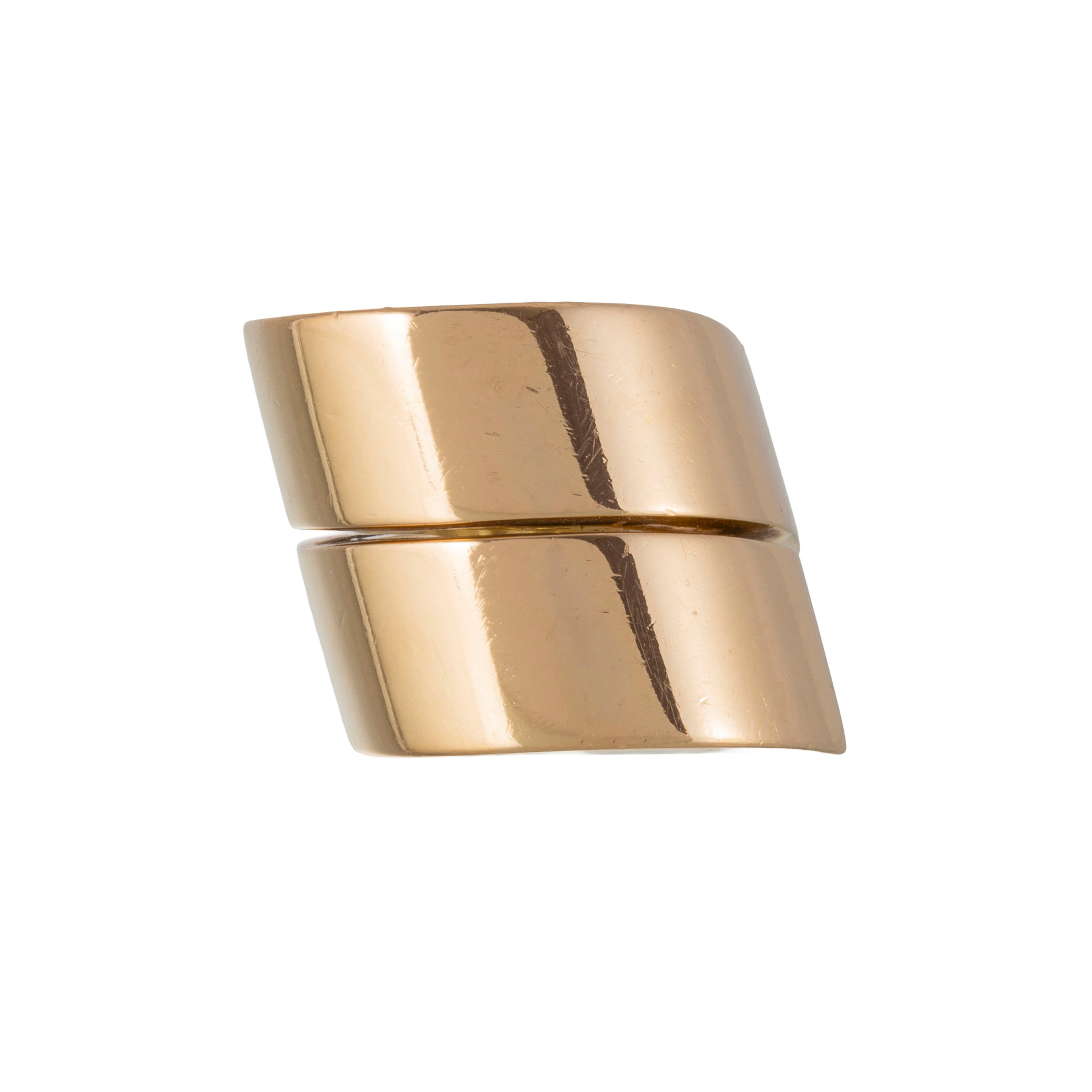 Vhernier, Dondolo, bague or 750 formée d'un double bandeau bombé