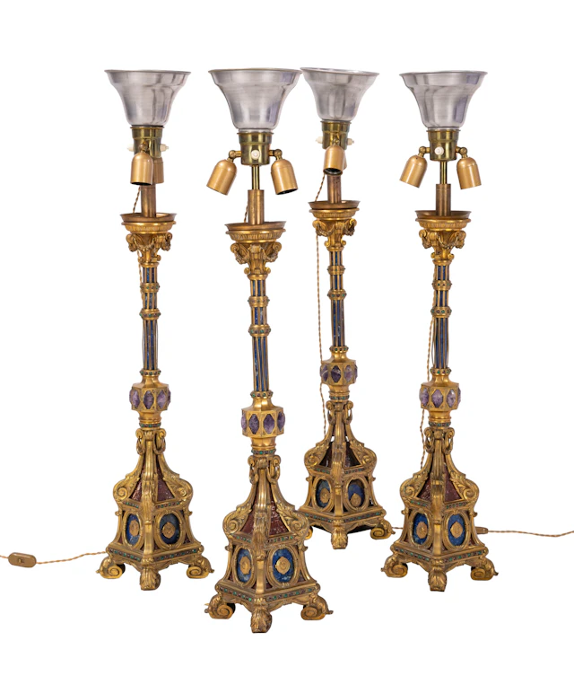 Suite de 4 pique cierges montés en lampe, Italie, fin du XIXe s.