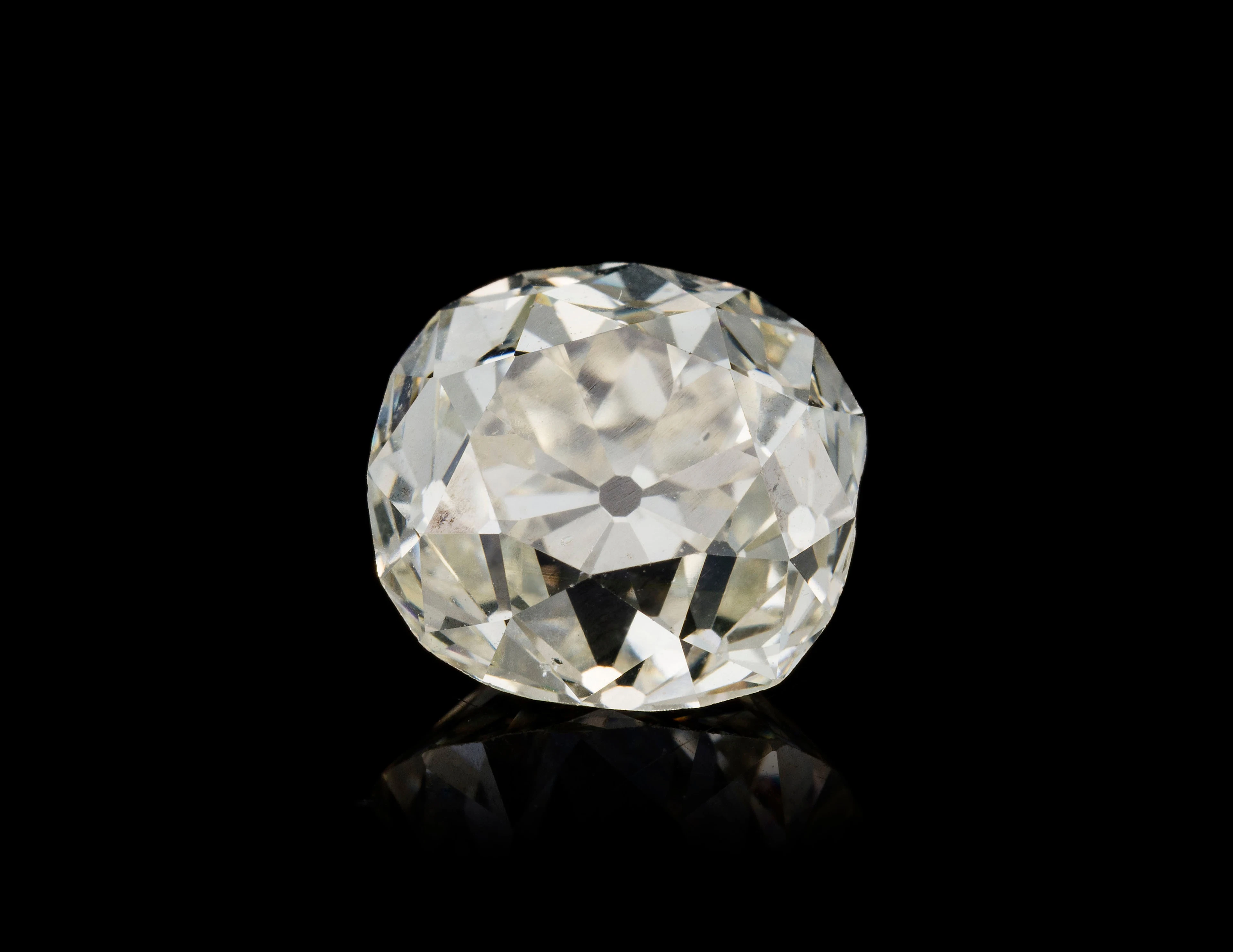 1 diamant taille ancienne sur papier de 2.97 carats