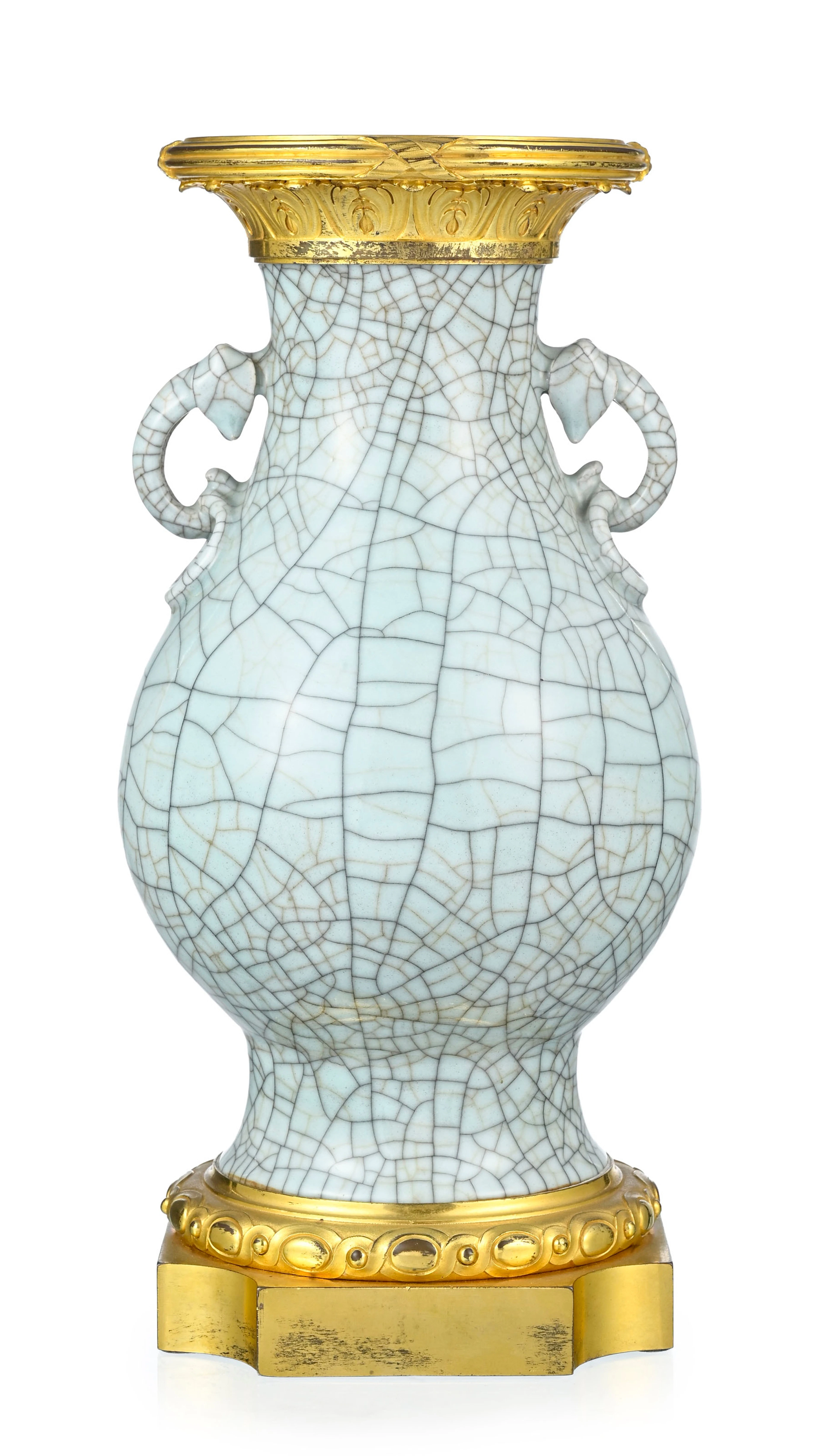 Vase en porcelaine de Chine, XVIIIe s., à glaçure céladon craquelé