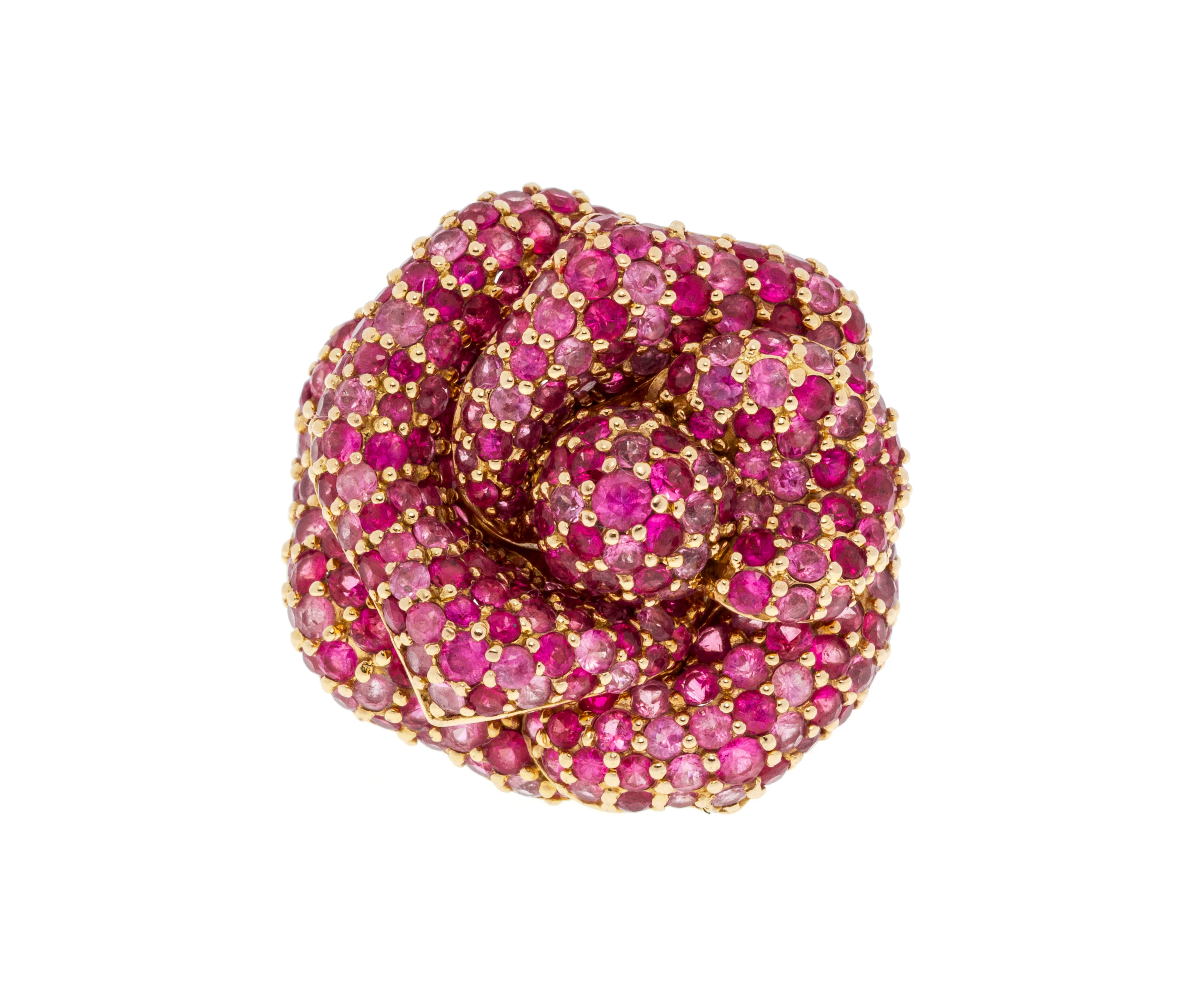 Bague fleur or rose 750 pavée de saphirs roses taille rond, doigt