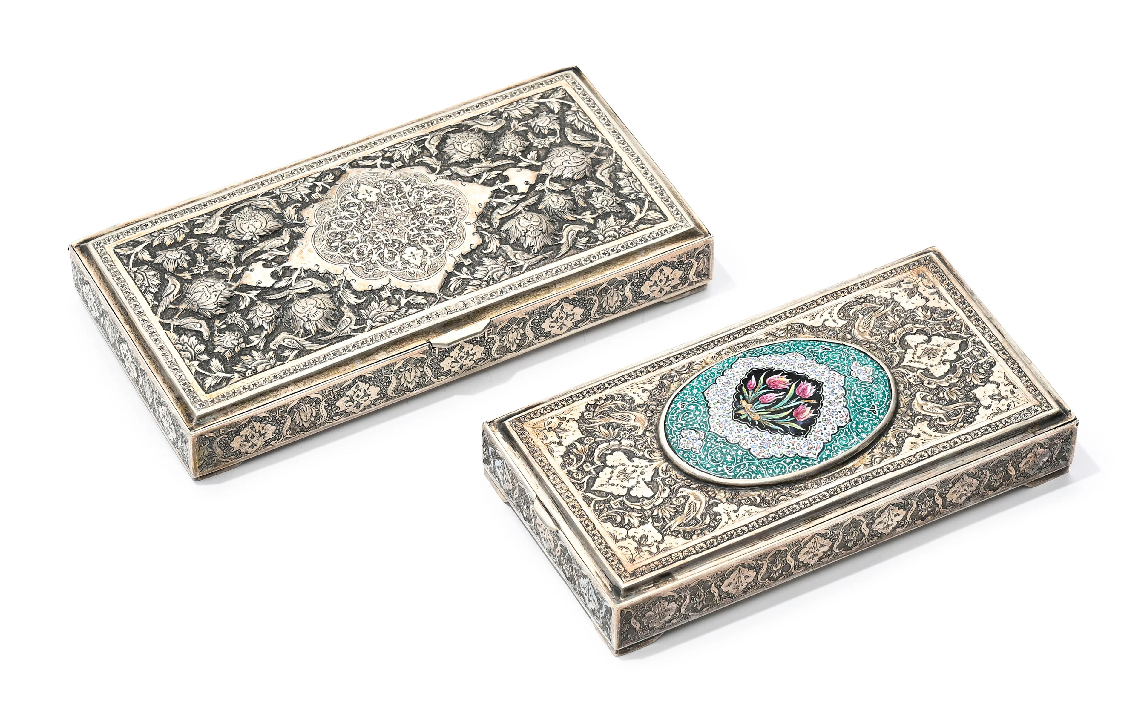 2 boîtes en argent, Iran, Ispahan, XXe s., au décor gol-o bolbol (fleurs