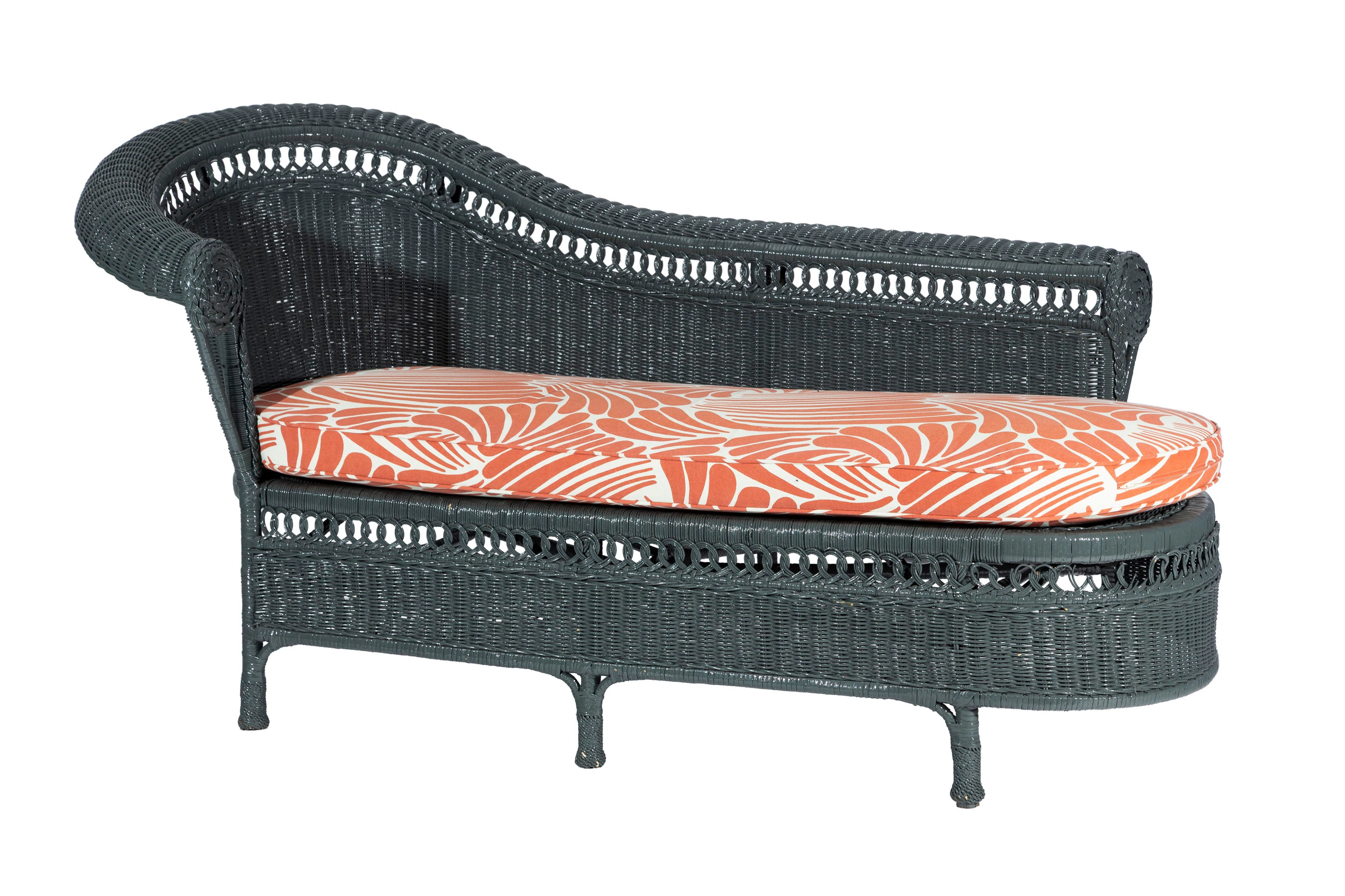Chaise longue de jardin d'hiver, XXe s., en osier peint gris, on joint