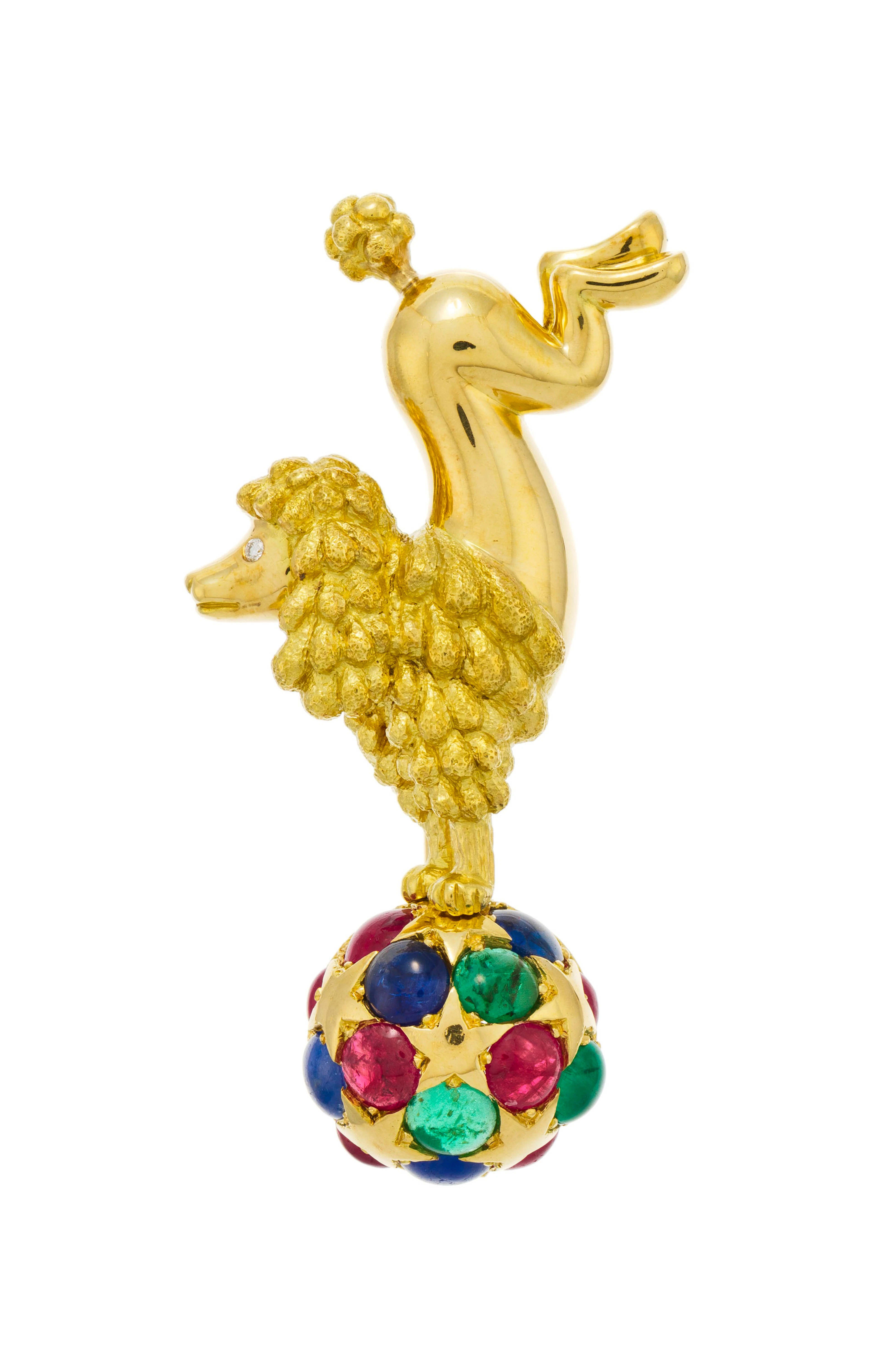 Chaumet, broche en or 750 figurant un caniche sur un ballon de cirque