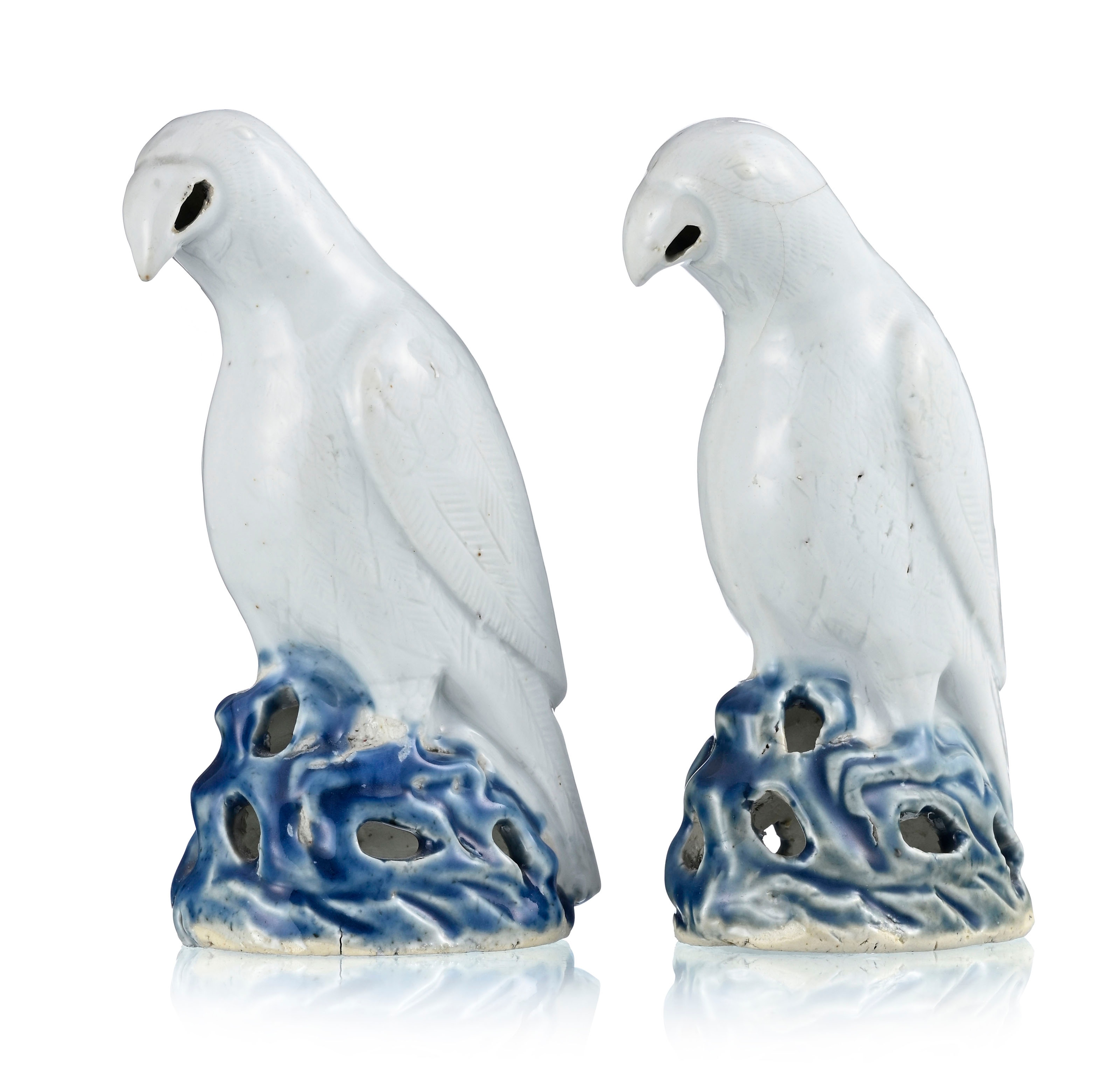 Paire de perroquets en porcelaine, Chine, dynastie Qing, les perroquets