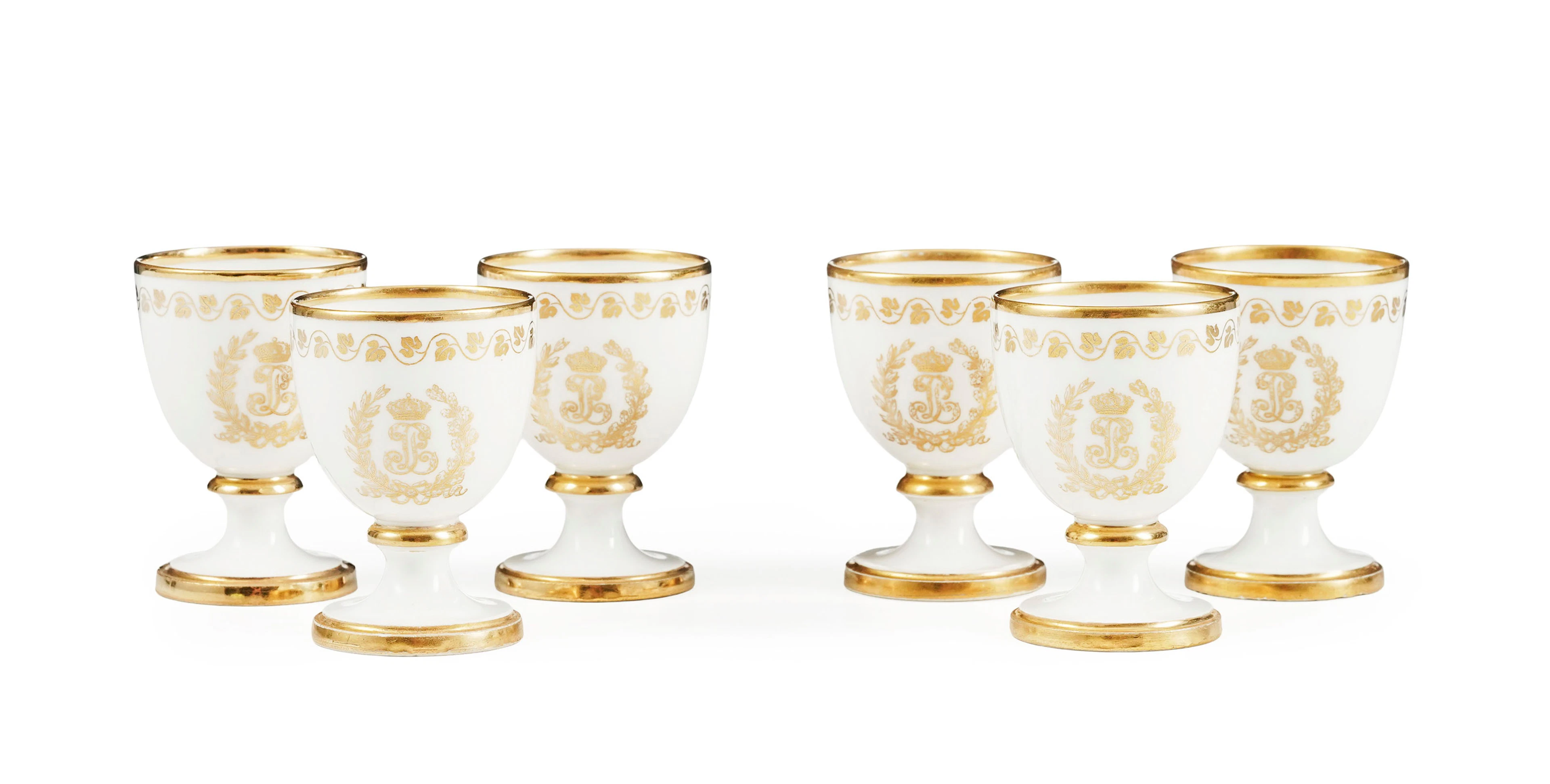 Suite de 6 coquetiers en porcelaine de Sèvres du service du Roi Louis-Philippe