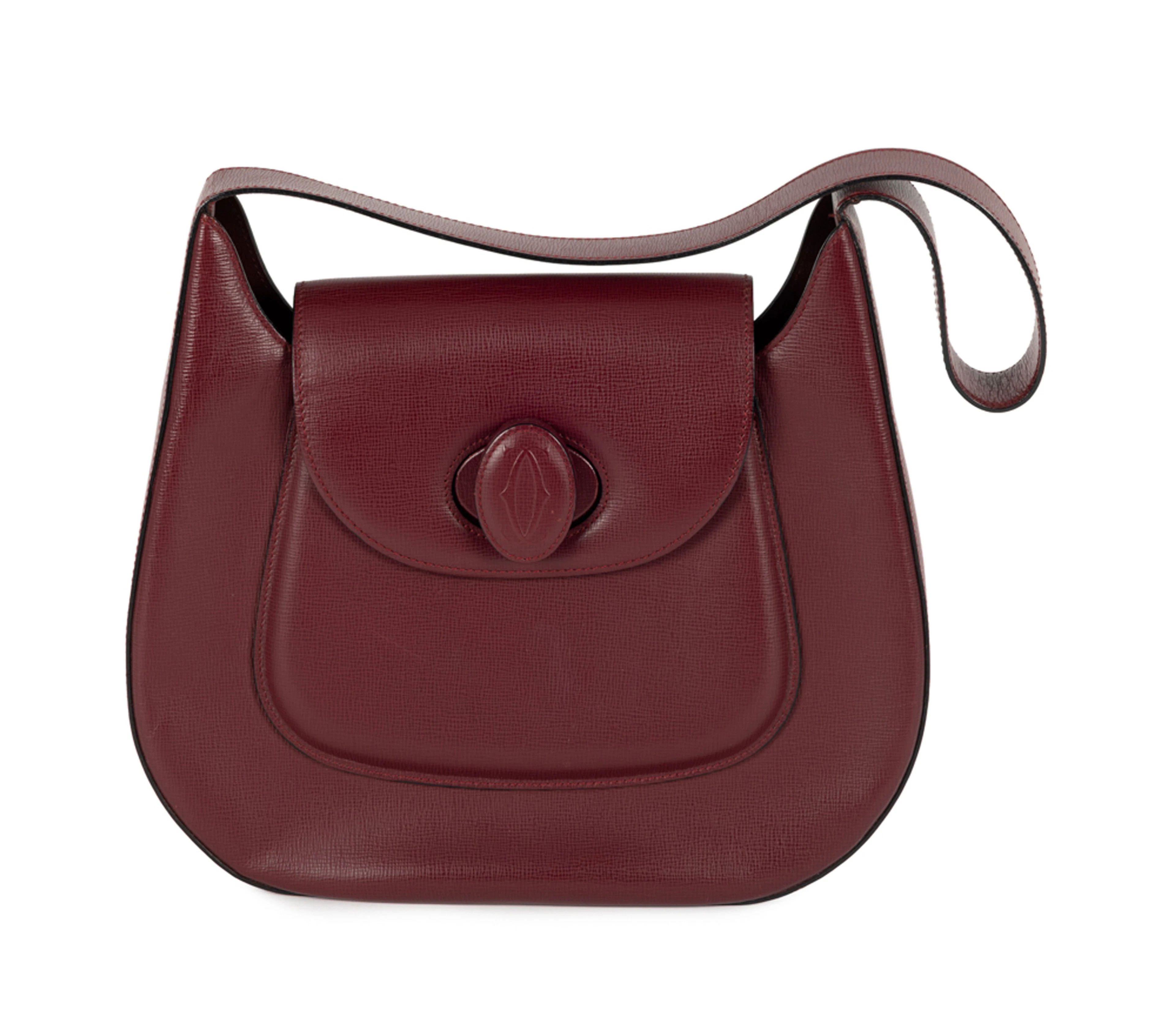Cartier, sac porté épaule Must de Cartier en cuir bordeaux, housse, 22x28 cm