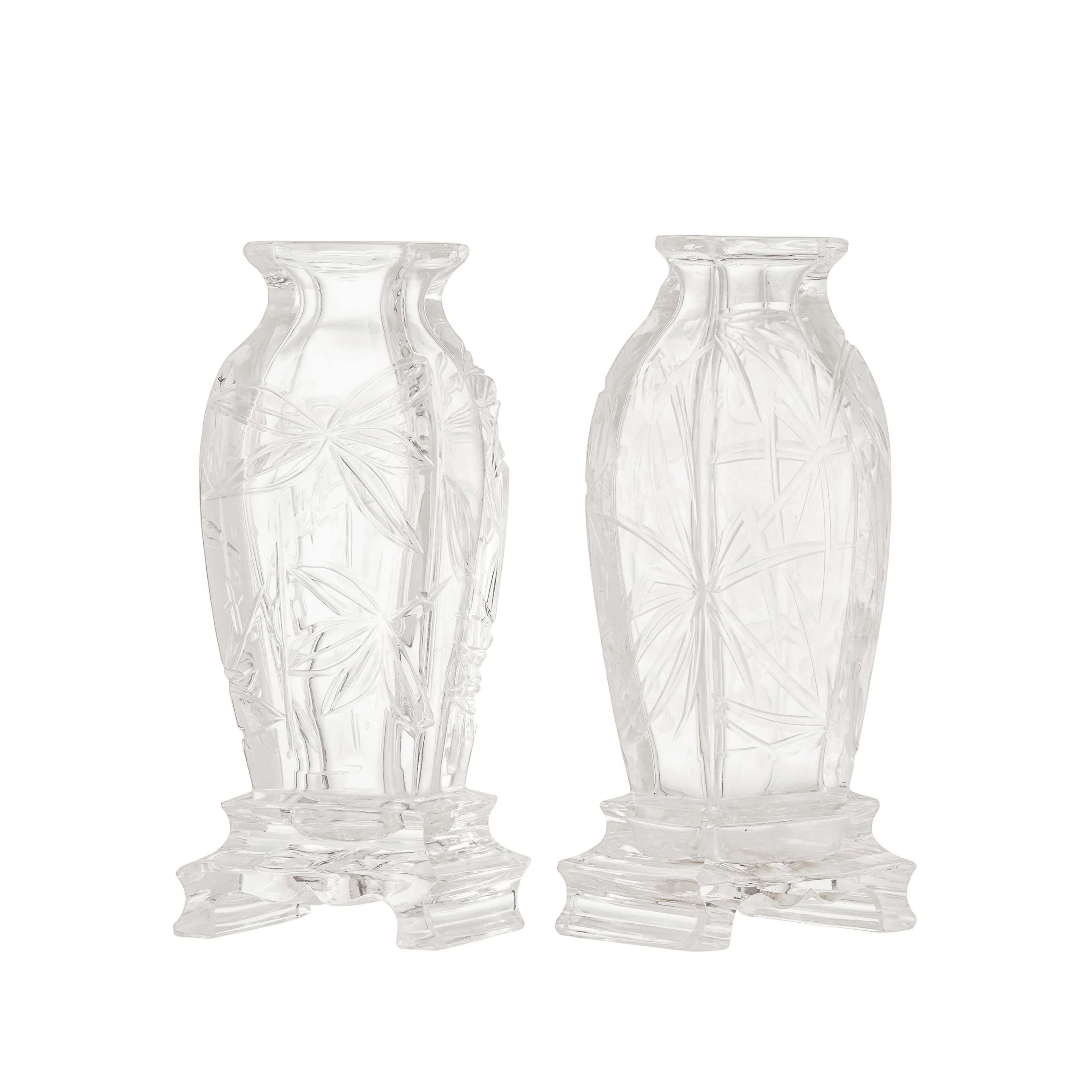 Paire de petits vases en cristal dans le goût de Baccarat, fin XIXe