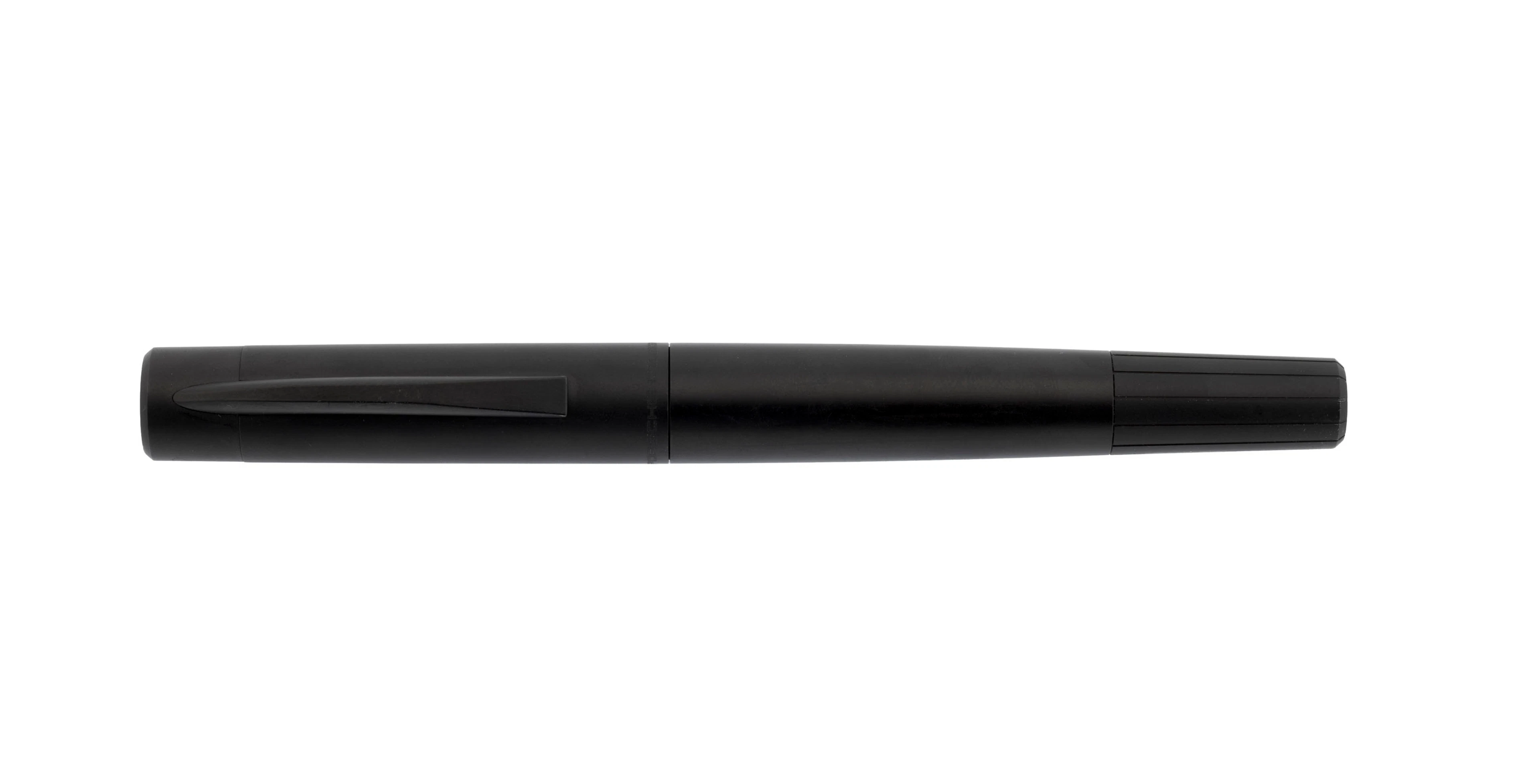Porsche Design, Pure Black, stylo plume en PVD, bec en or gris 750