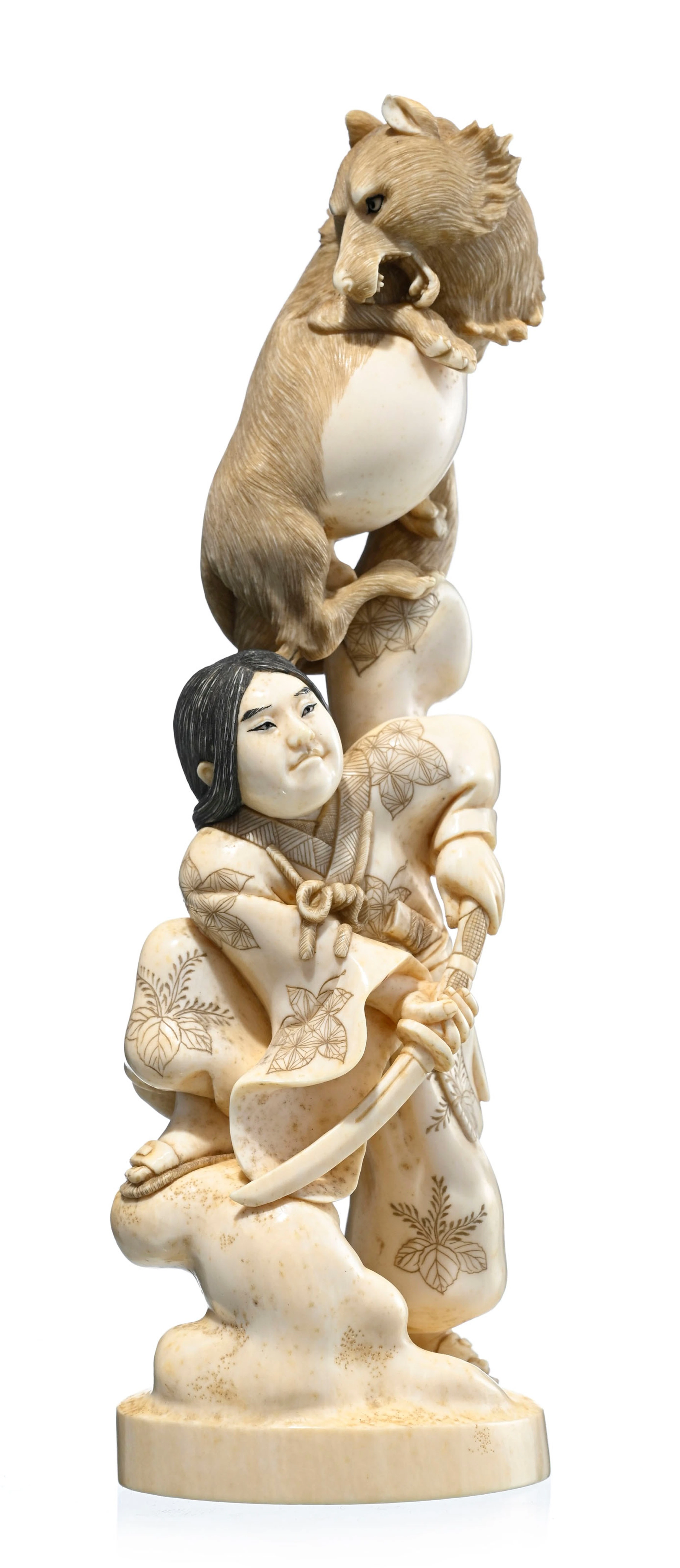 Chasseur et loup ou tanuki, okimono en ivoire, Japon, époque Meiji