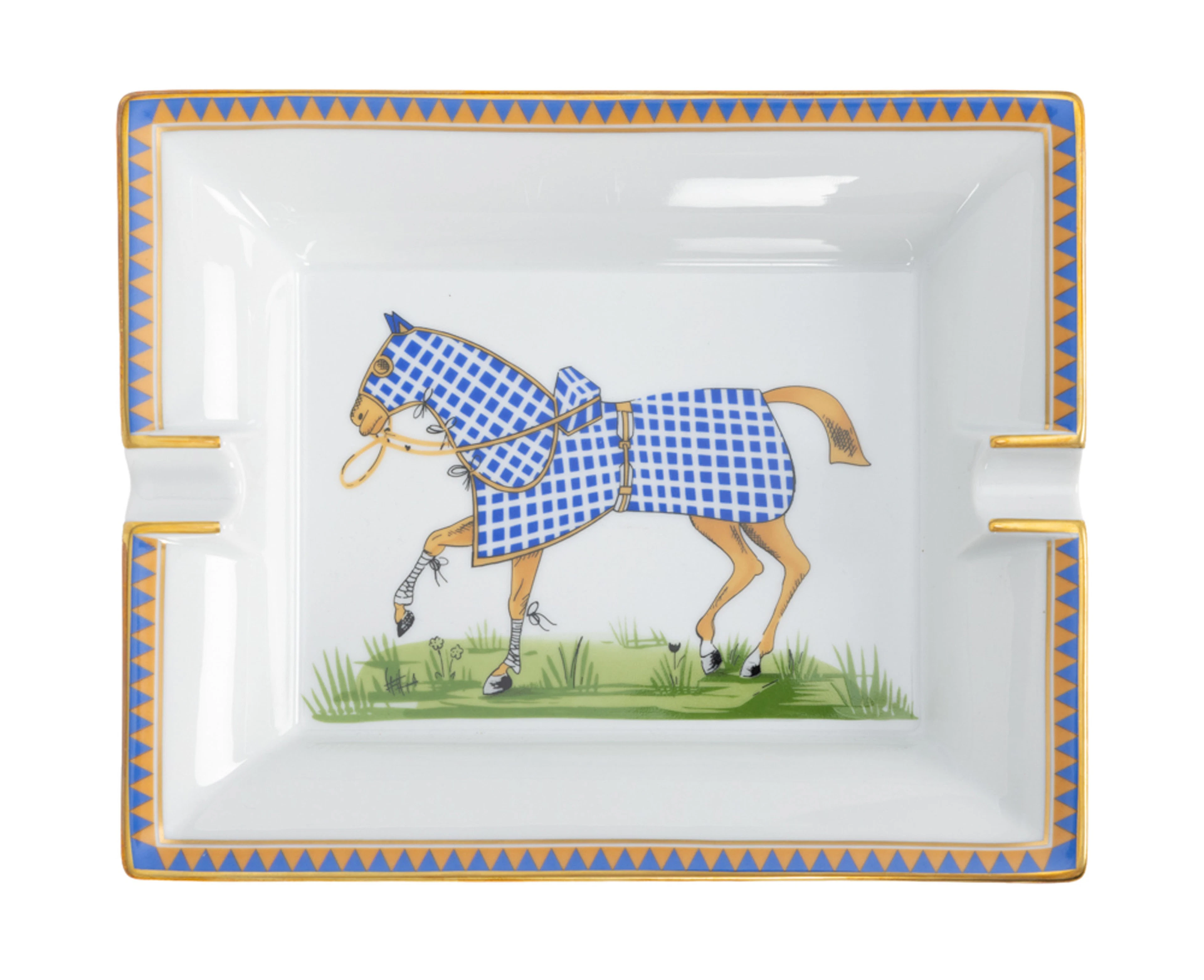 Hermès. Vide-poche cendrier en porcelaine, Paris, à décor de cheval, 19,6x16 cm