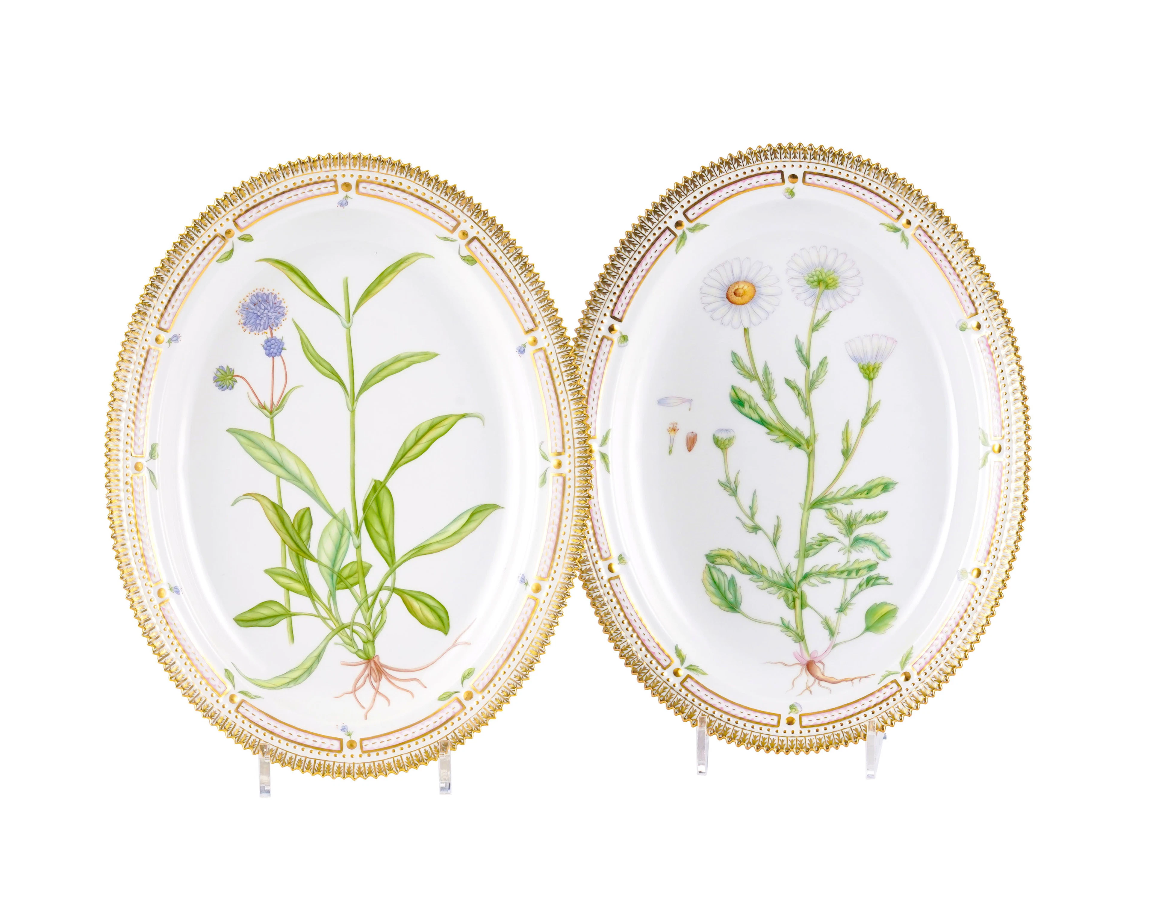 Ensemble de 2 plats ovales de service Flora Danica en porcelaine Royal
