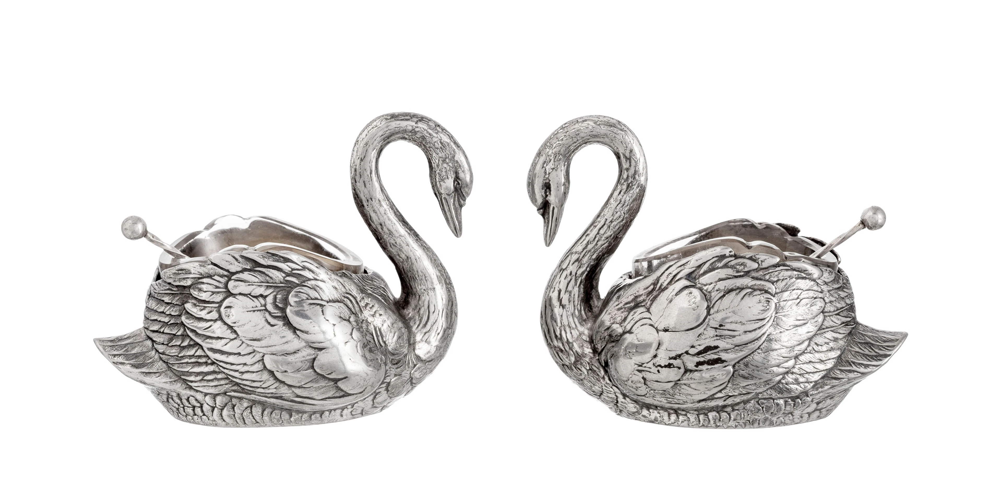 Paire de salerons cygne en métal argenté WMF, début XXe s., et cuillerons