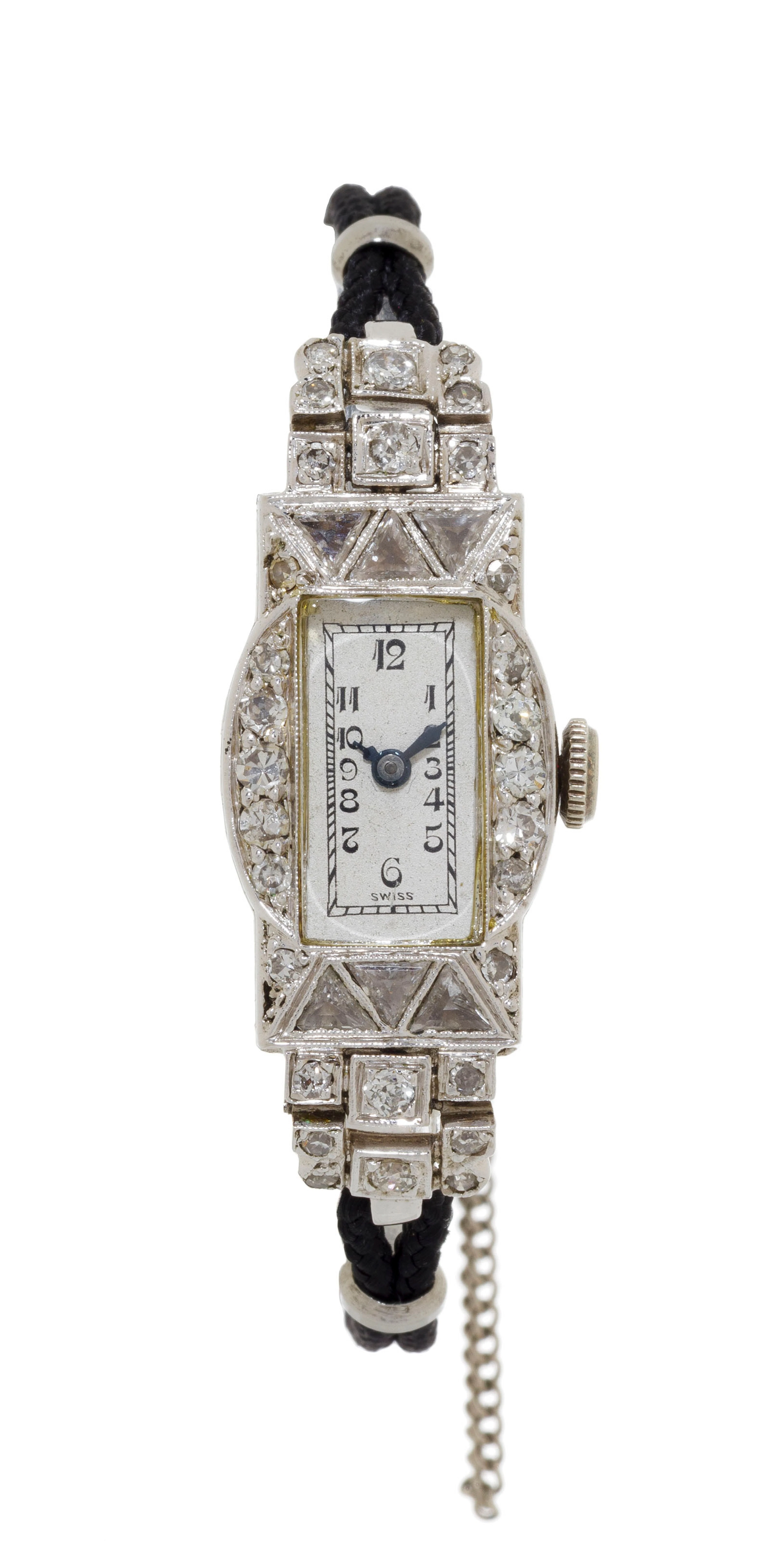 Montre Art Déco en platine sertie de diamants Mouvement: mécanique