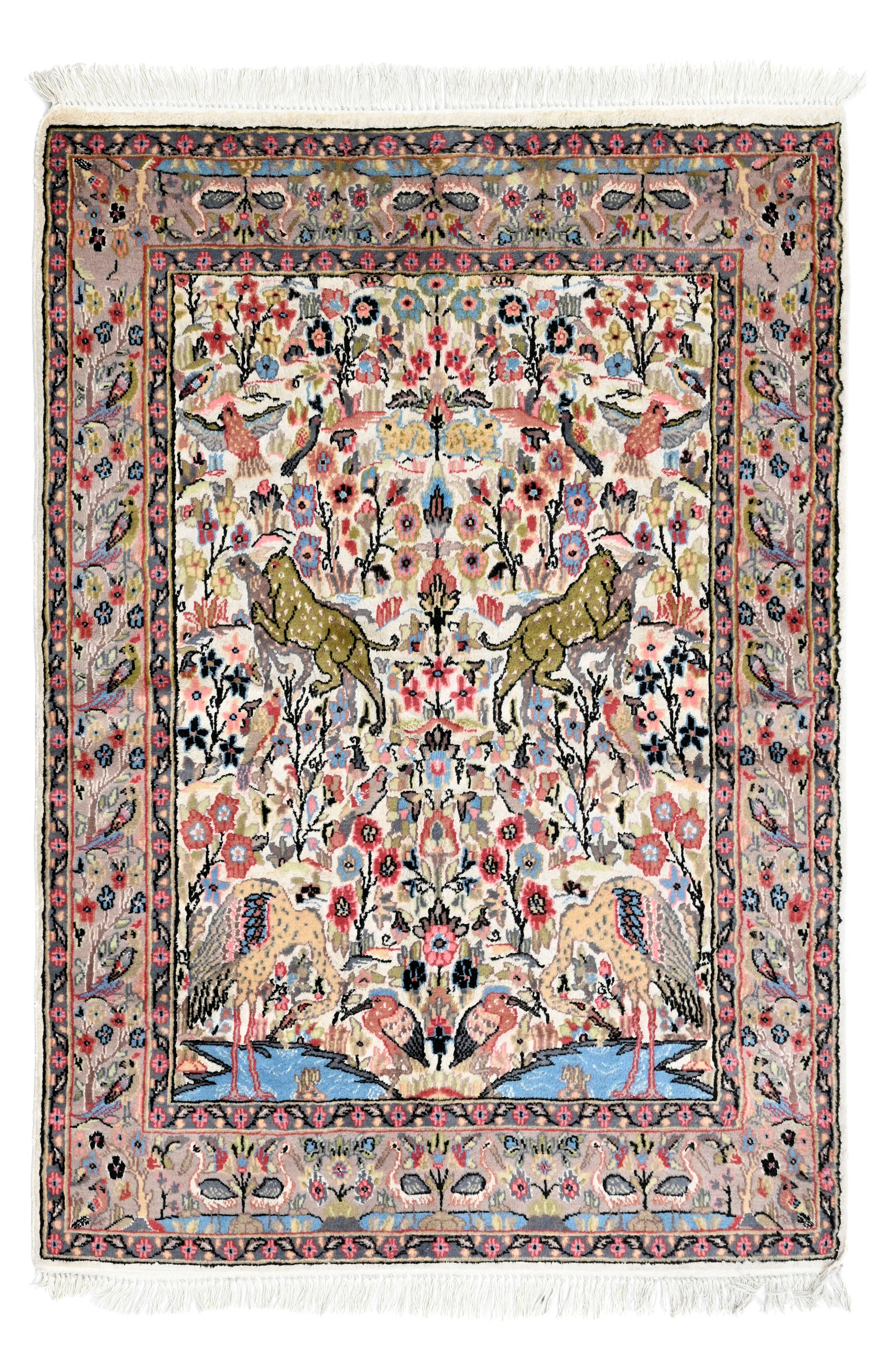 Tapis en laine et soie, Pakistan, 2ème moitié du XXe s., à décor de