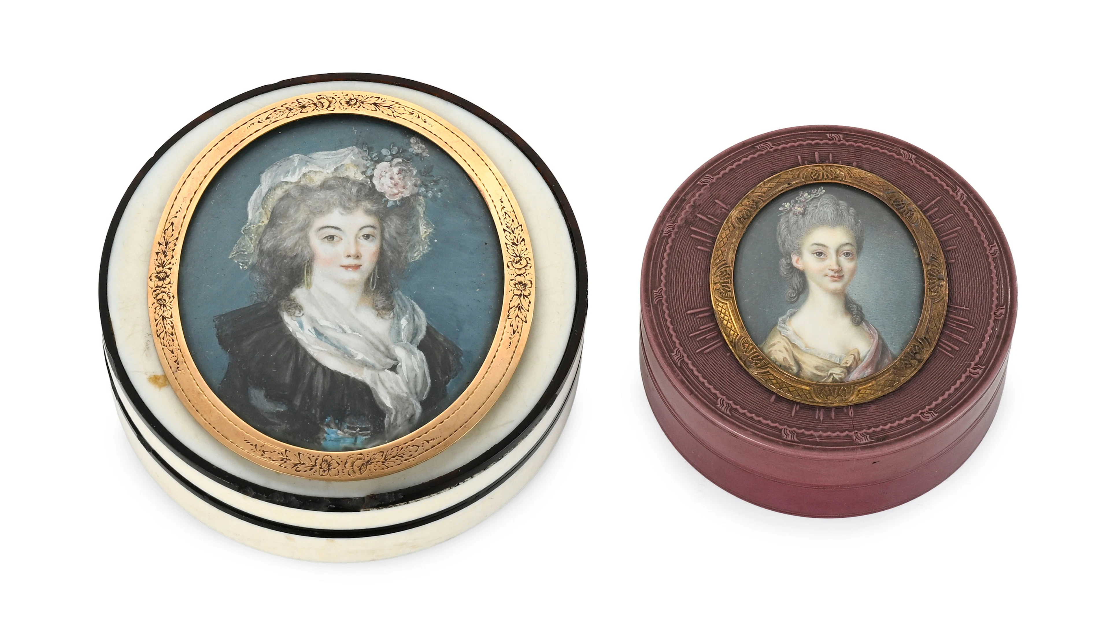 2 boîtes rondes avec miniature de dames, début XIX e s., l'une en