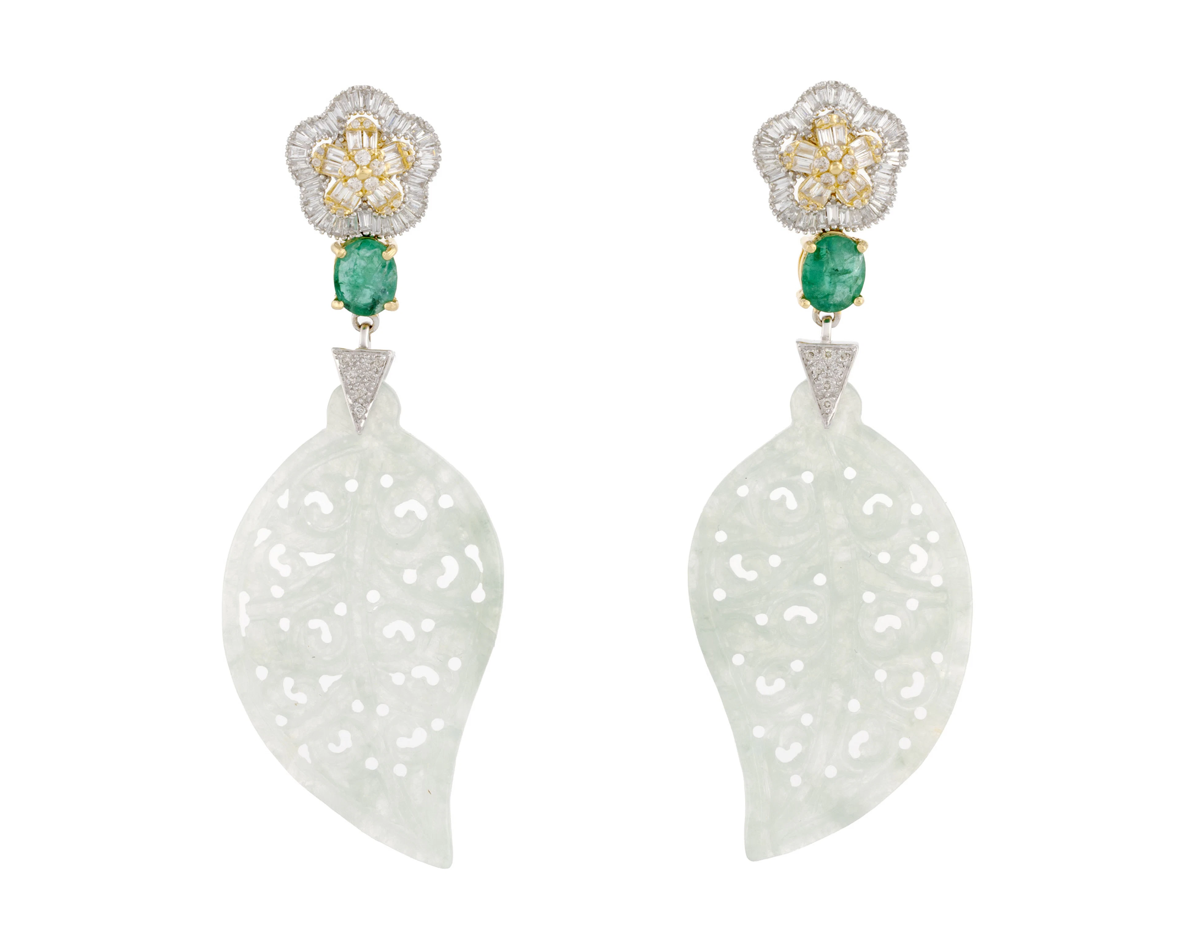 Paire de pendants d'oreilles 2 ors 750 à motif floral pavé de diamants