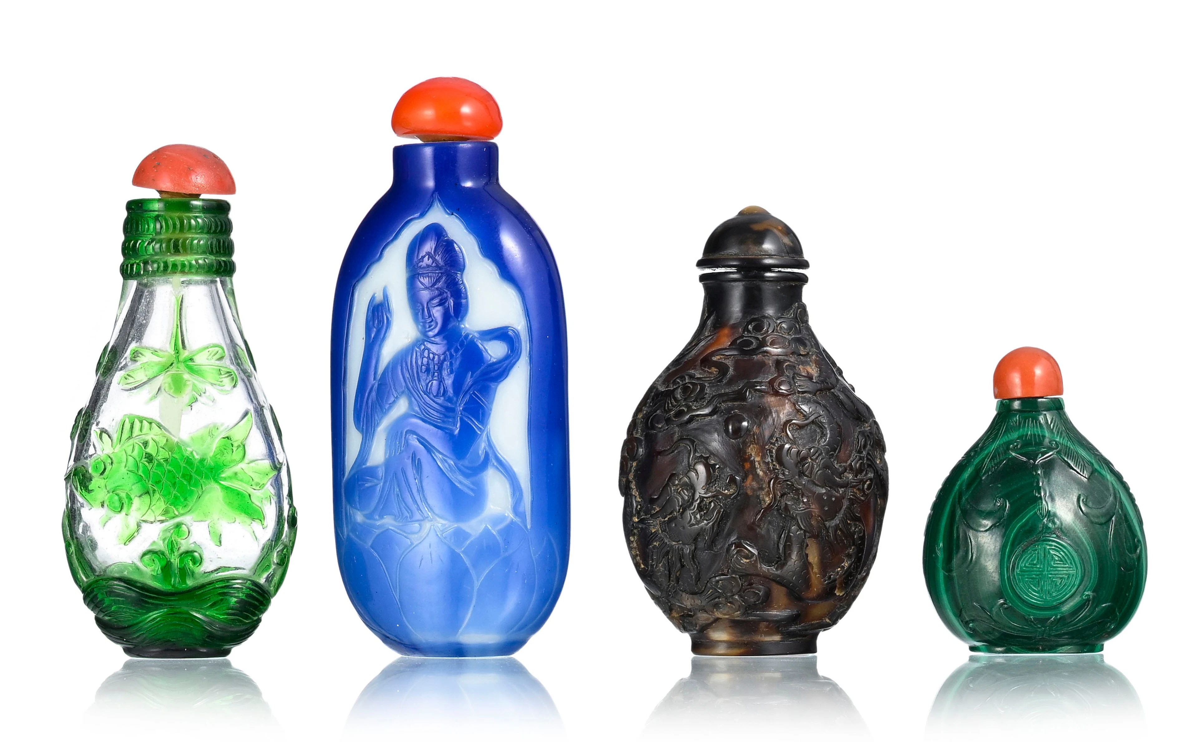 Ensemble de 4 flacons à priser dont 2 en verre multicouches, 1 en