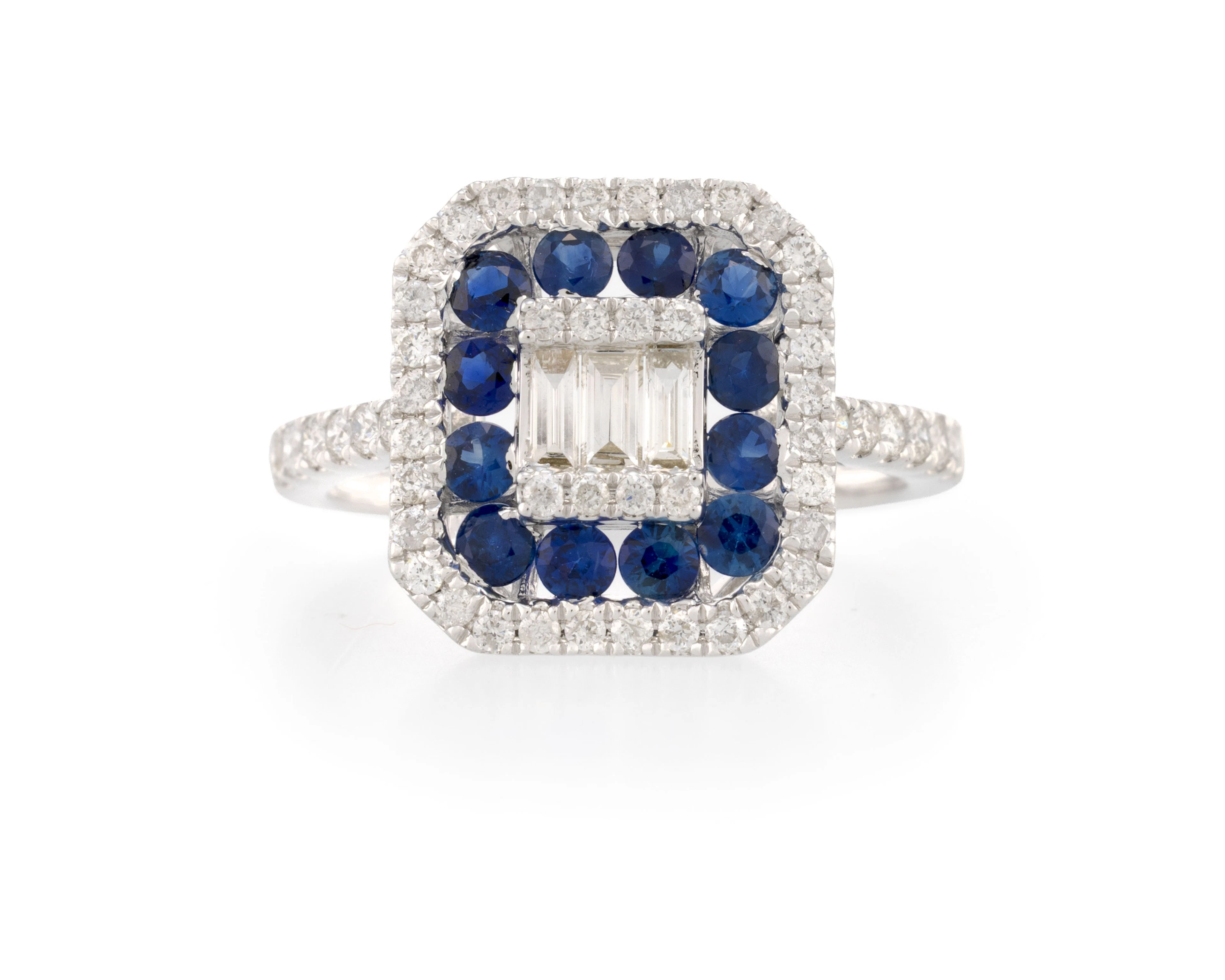Bague "illusion" or gris 750 sertie de saphirs ainsi que de diamants