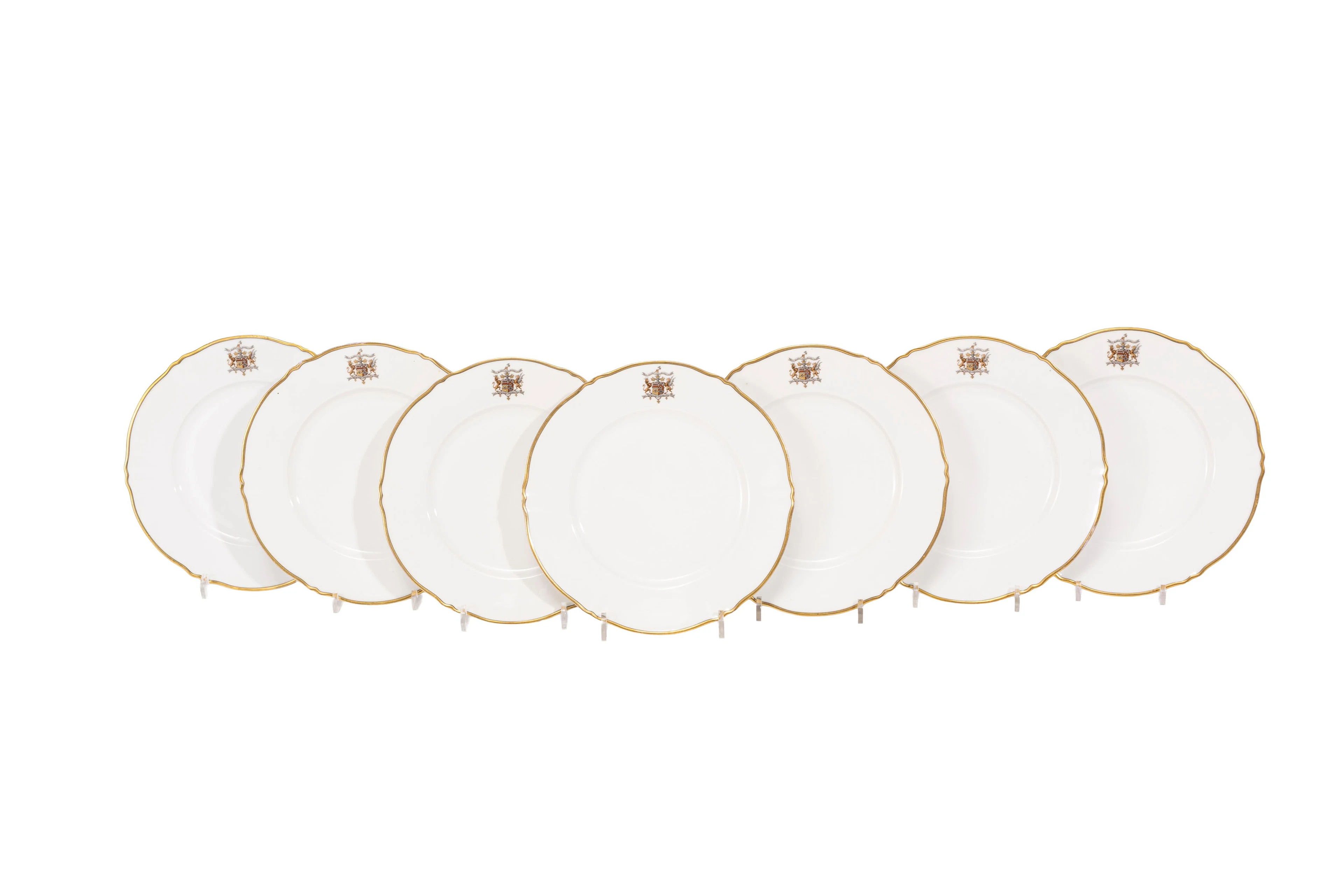 Ensemble de 12 assiettes en porcelaine blanche, marque Jules Etienne