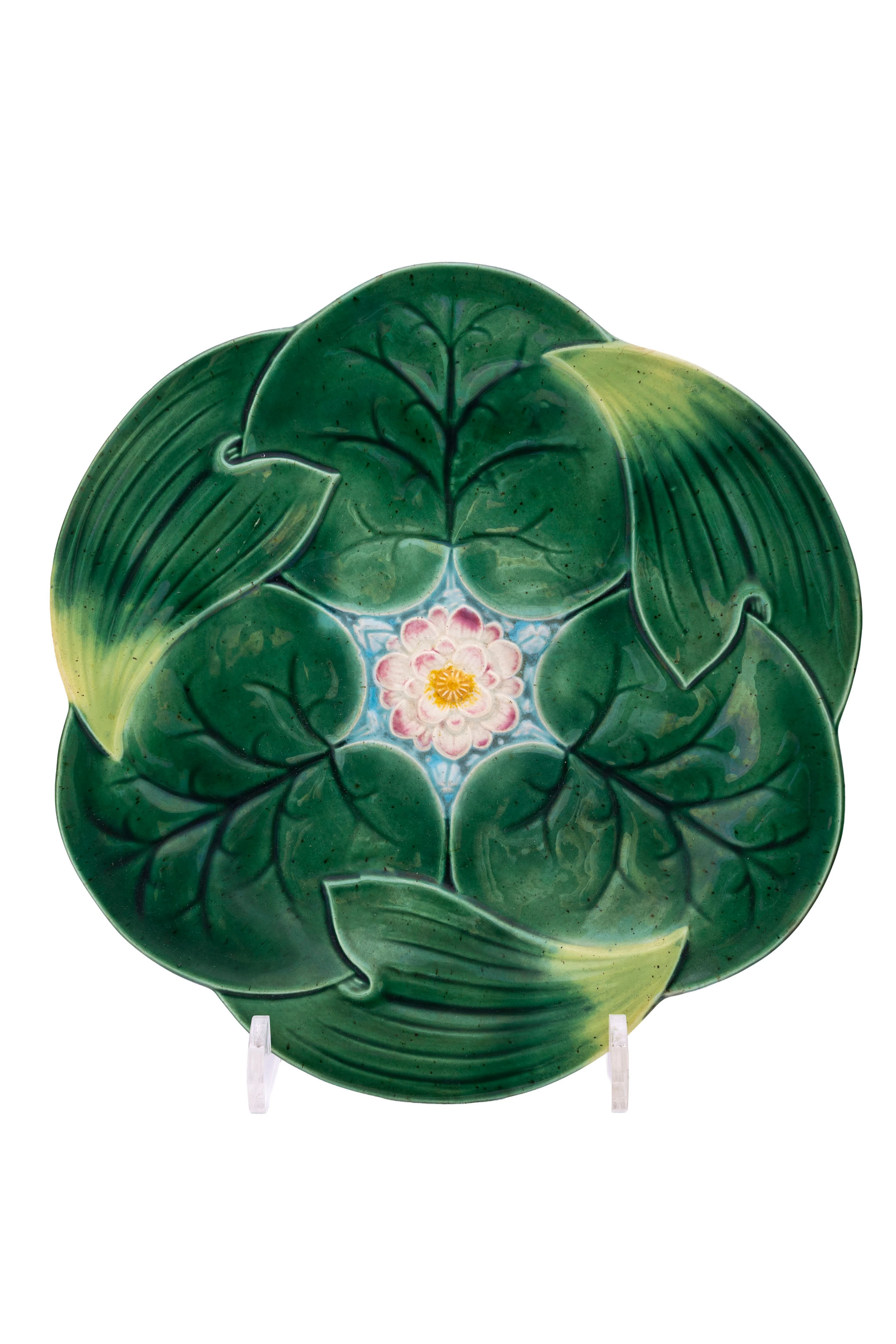 Ensemble de 23 assiettes lotus et 1 coupe à fraises en majolique anglaise