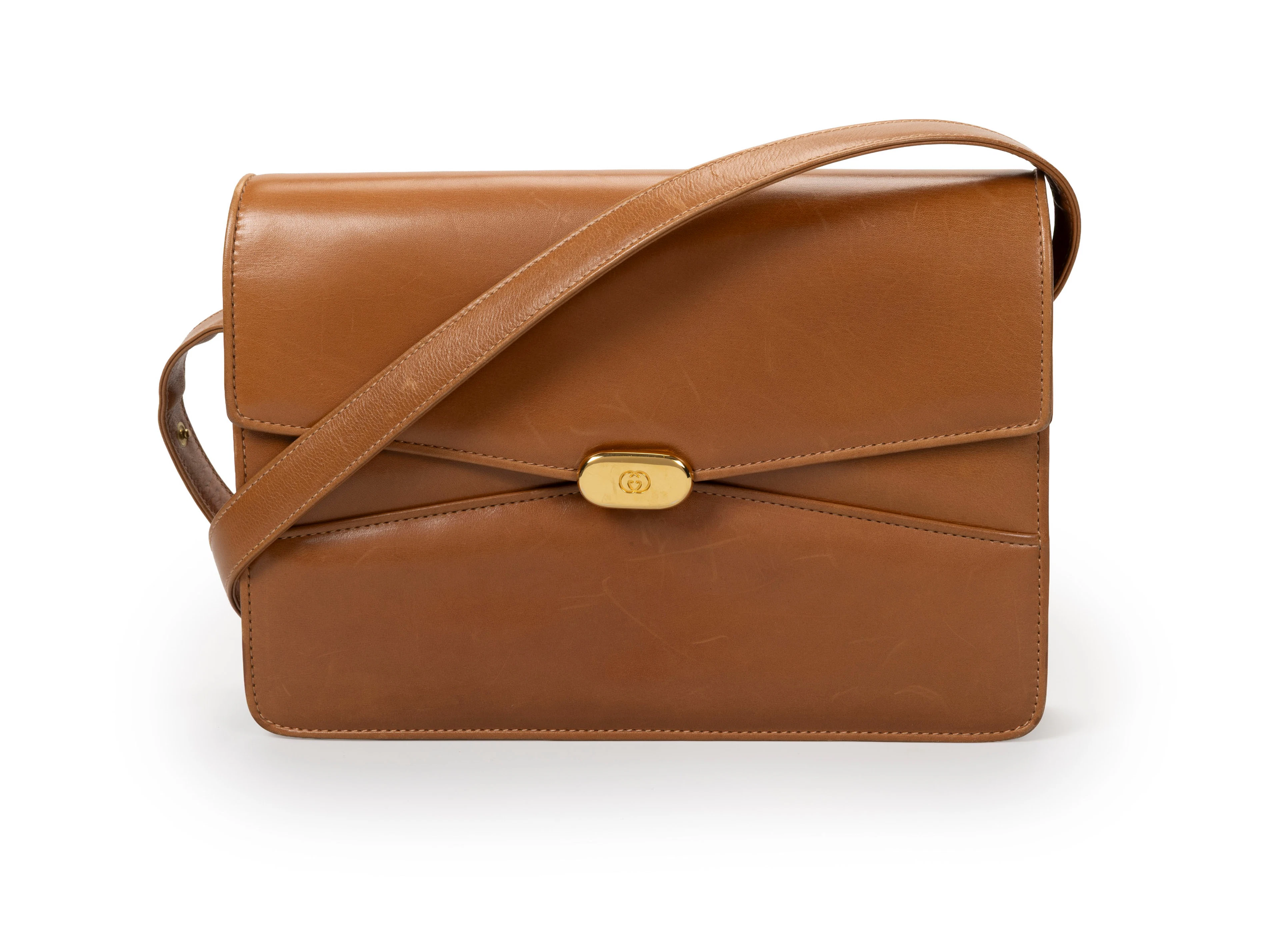 Gucci, sac à rabat vintage en cuir lisse fauve, bandoulière réglable