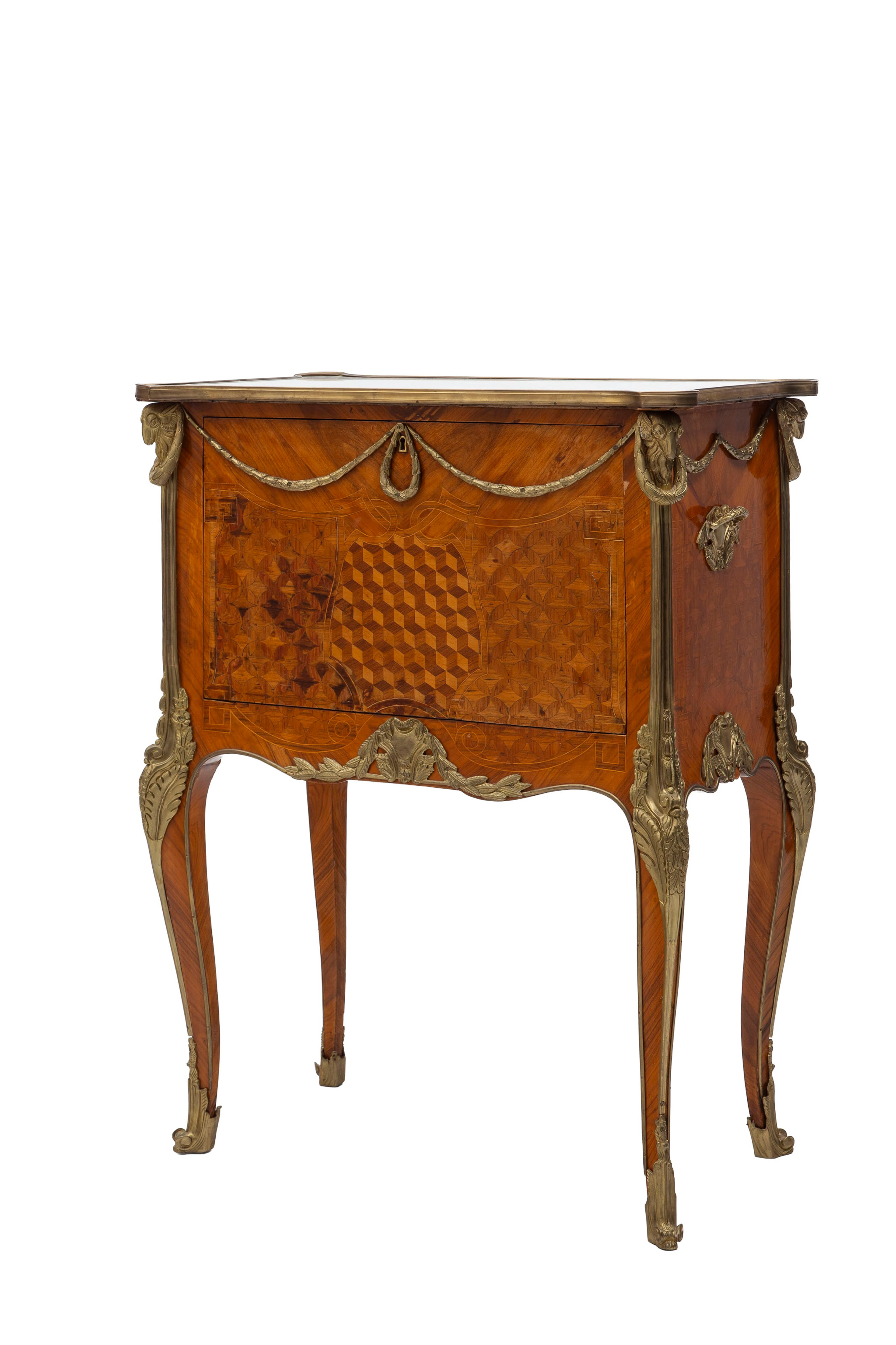Cabinet de style Louis XV d'après un modèle de Jean-François Oeben