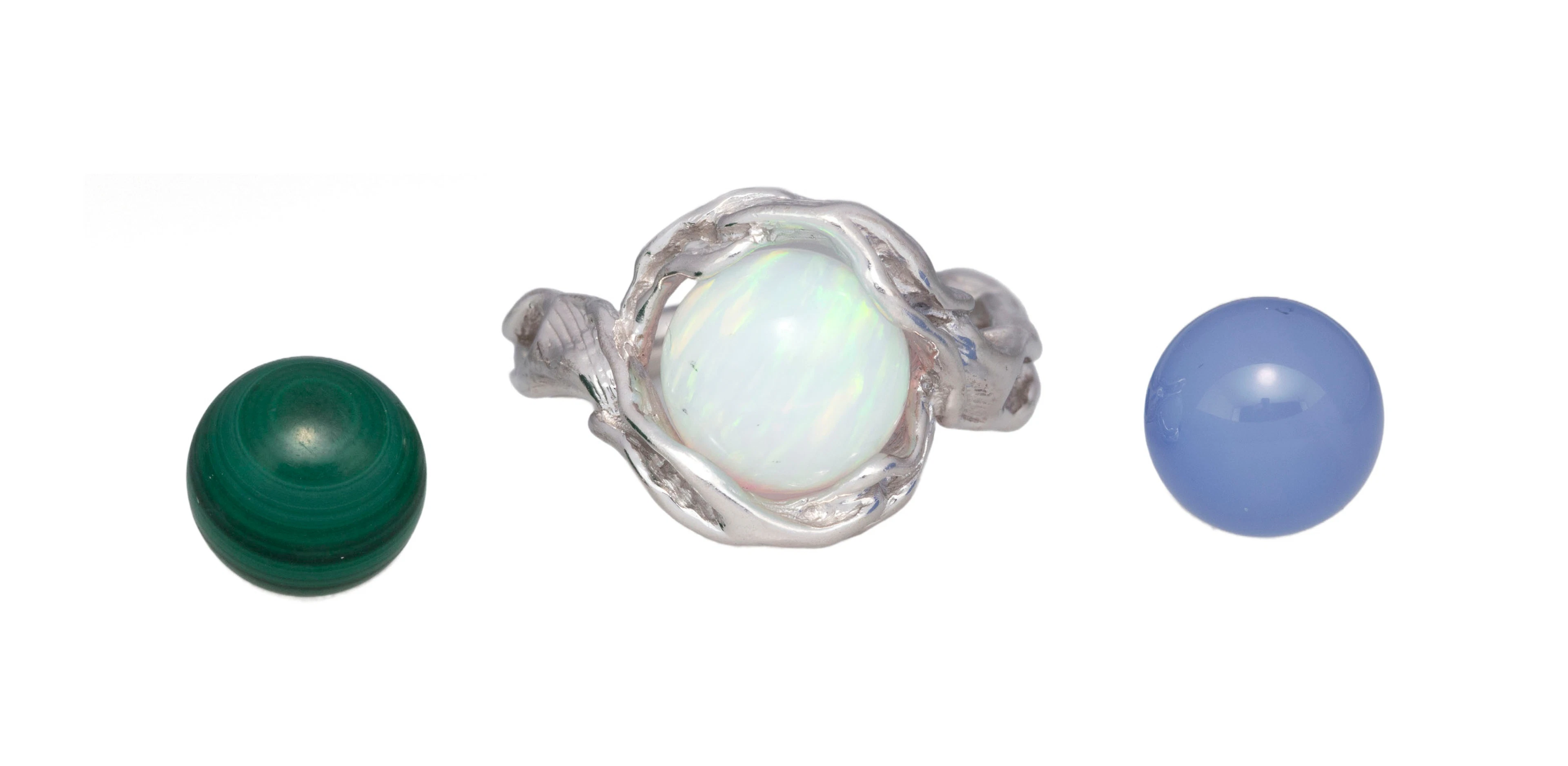 Gilbert Albert, bague or gris 750 froissé et ses 3 billes interchangeables