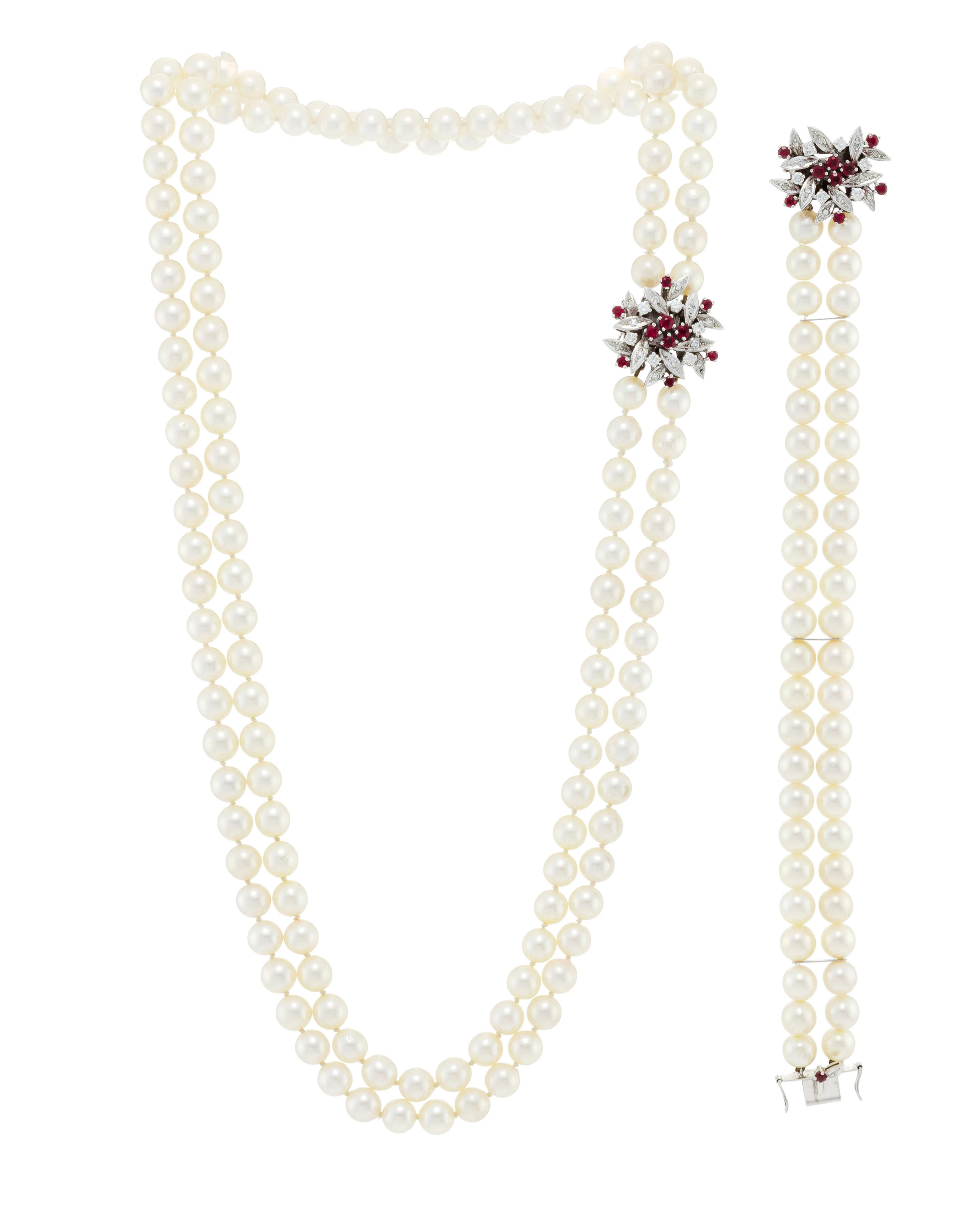 Sautoir composé d'un collier et d'un bracelet, deux rangs de perles