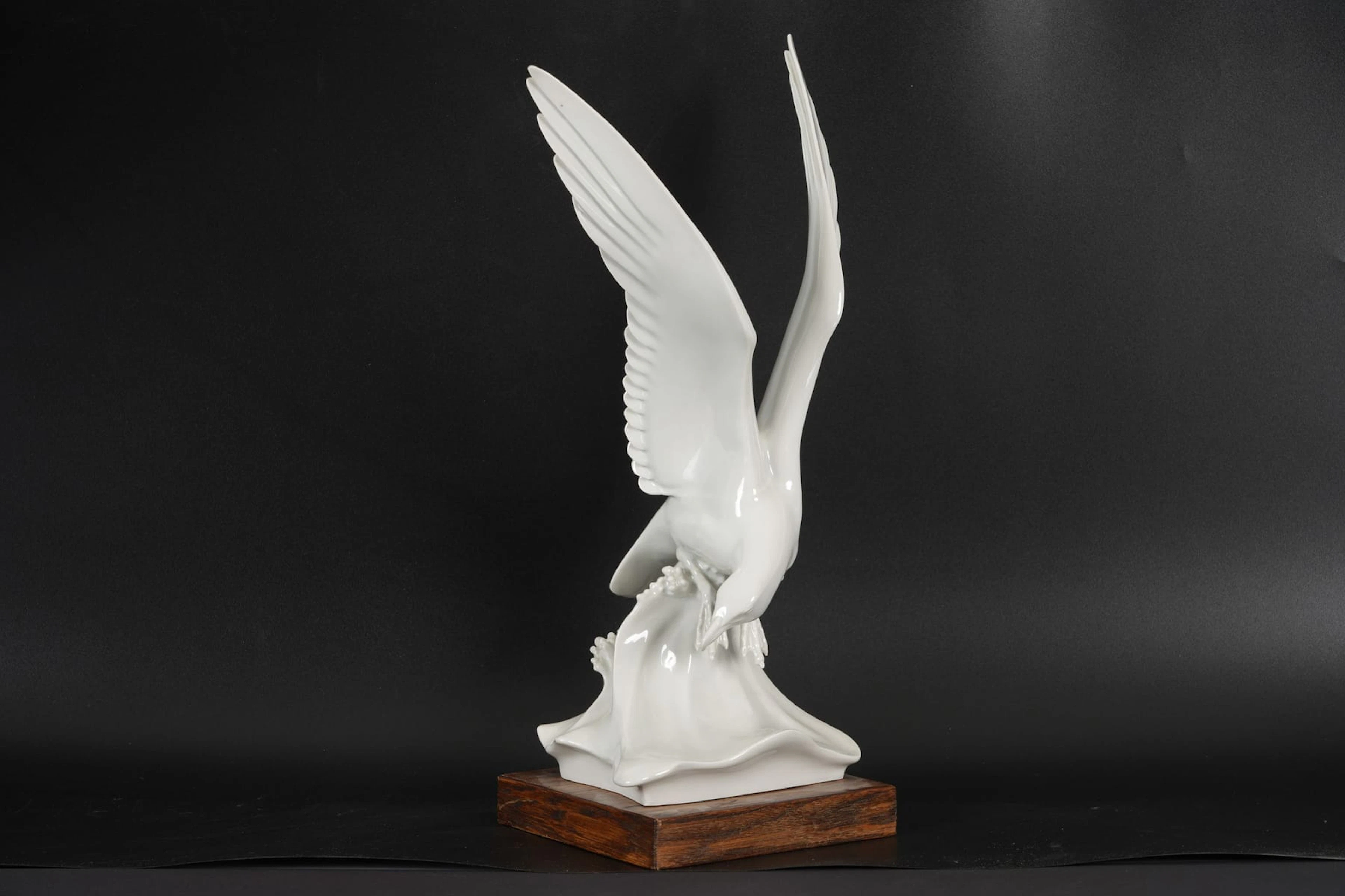 MAX ESSER (1885-1945), figurin, mås, Meissen, Tyskland