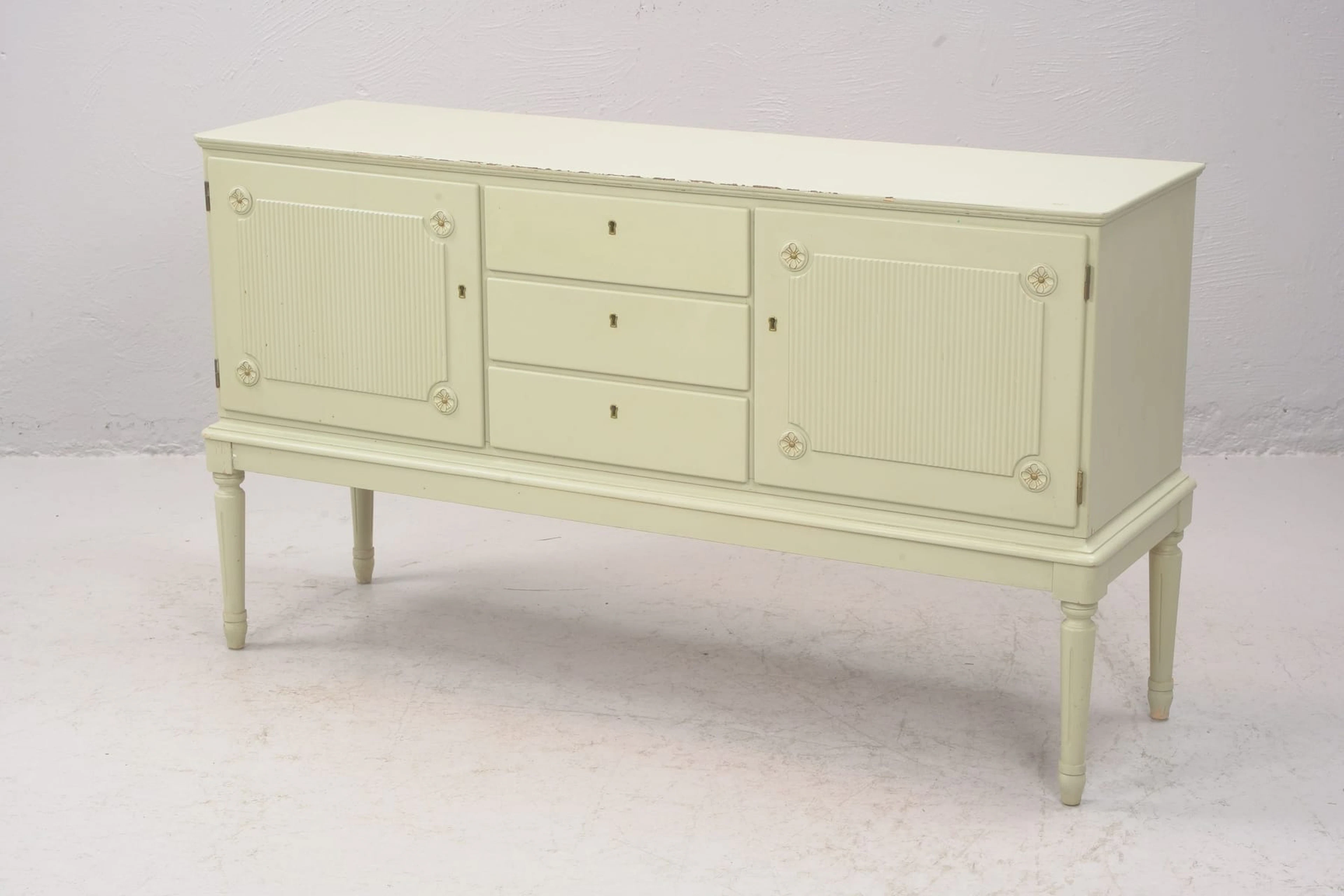 SIDEBOARD, vitlackerad, gustaviansk stil, 1900-tal