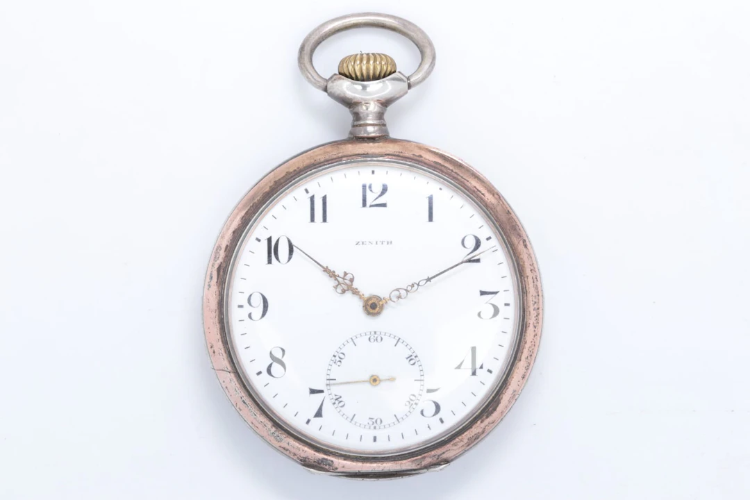 FICKUR, Zenith, underhaltigt silver 800/1000, 1918/1919