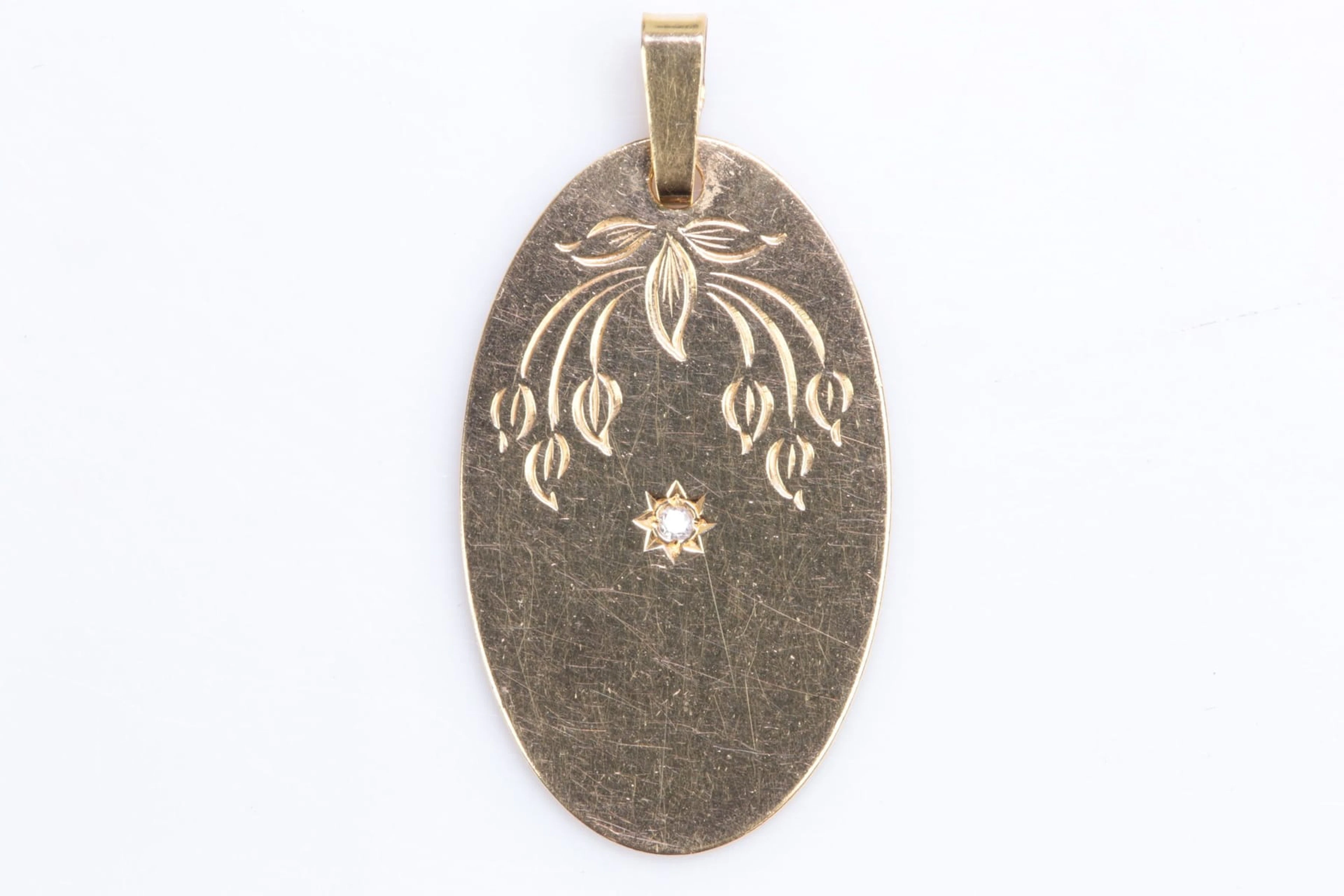 HÄNGE med 8/8-slipad diamant, ca 0,008 ct, SI, guld, 18 k, ca 2,47