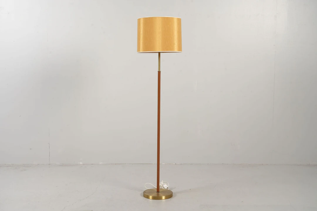 GOLVLAMPA, mässing och konstläder, Typ 589, Philips, 1900-talets mitt