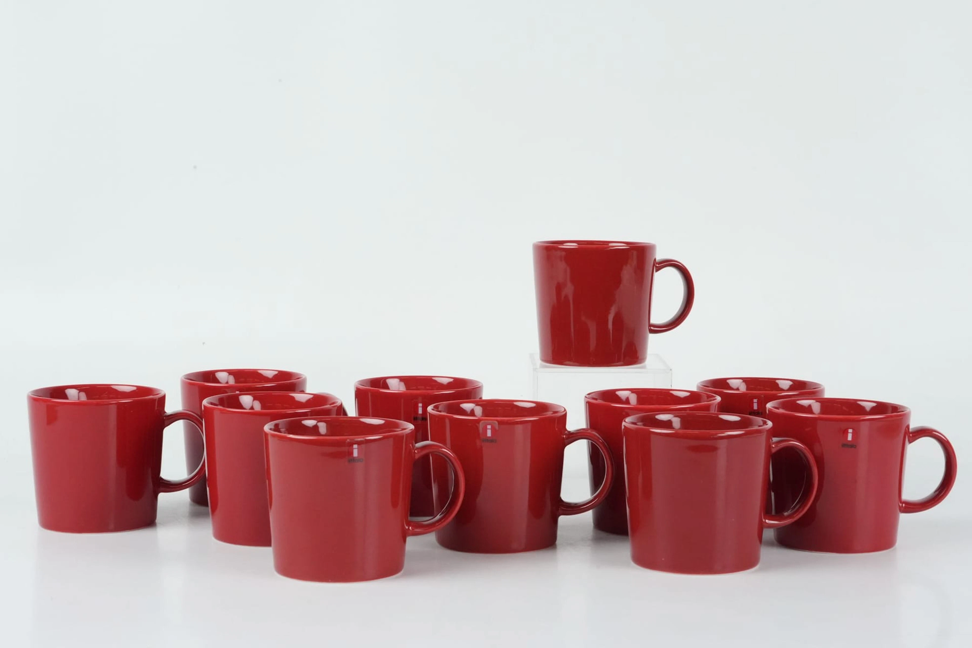 KAJ FRANCK (1911-1989), kaffemuggar, 11 st, "Teema", Arabia