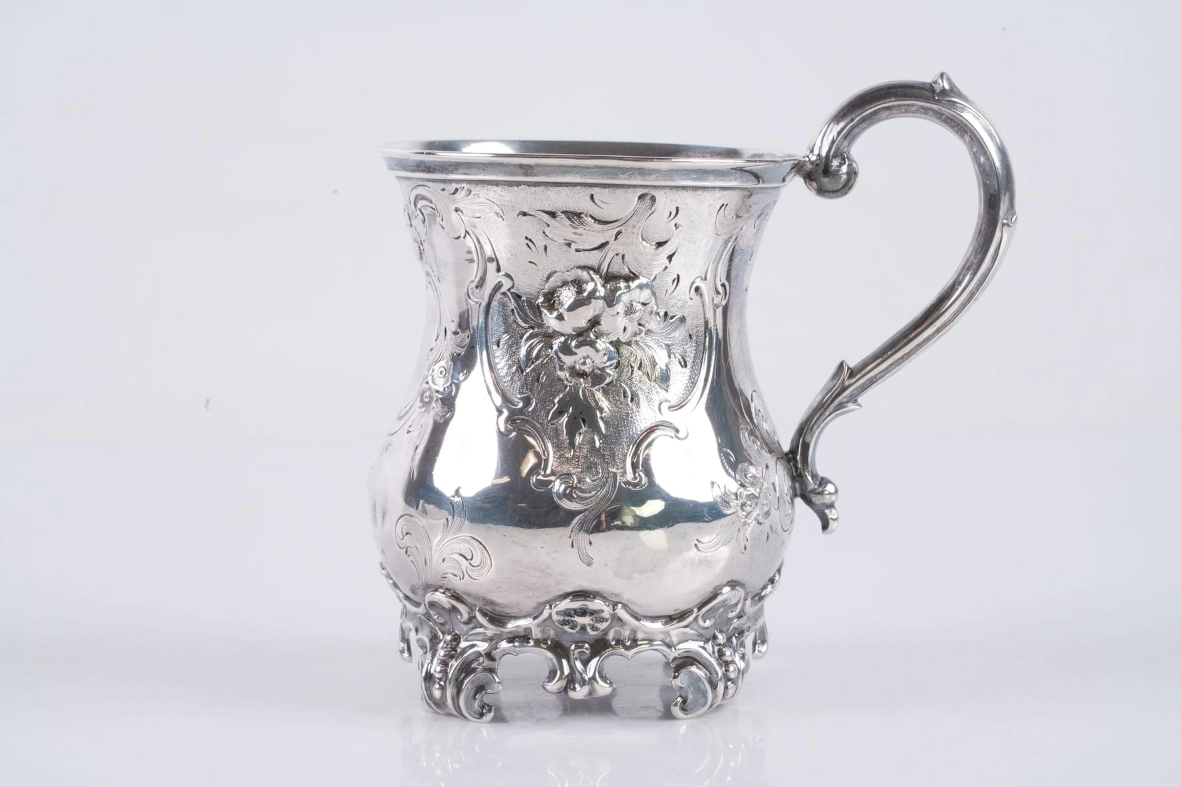 MUGG / STOP, silver, Viktoriansk, London, England, 1858, ca 119,42 g