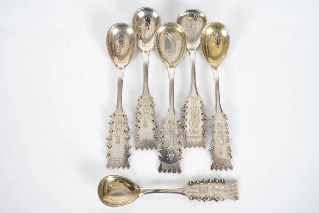 KAFFESKEDAR, 5 st samt MOCCASKED, silver, samehantverk, bl.a COP, ca 74,3 g