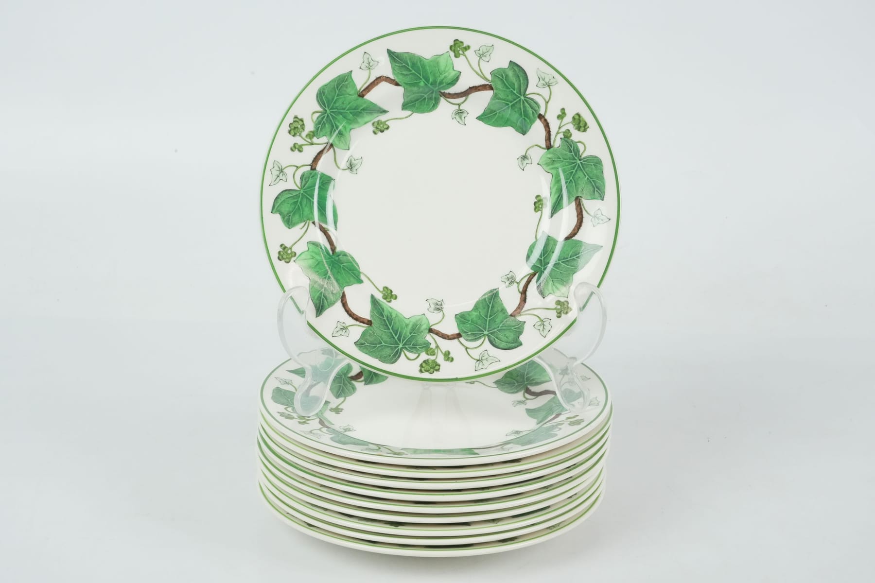 Auction price result for wedgwood napoleon ivy | Barnebys auction