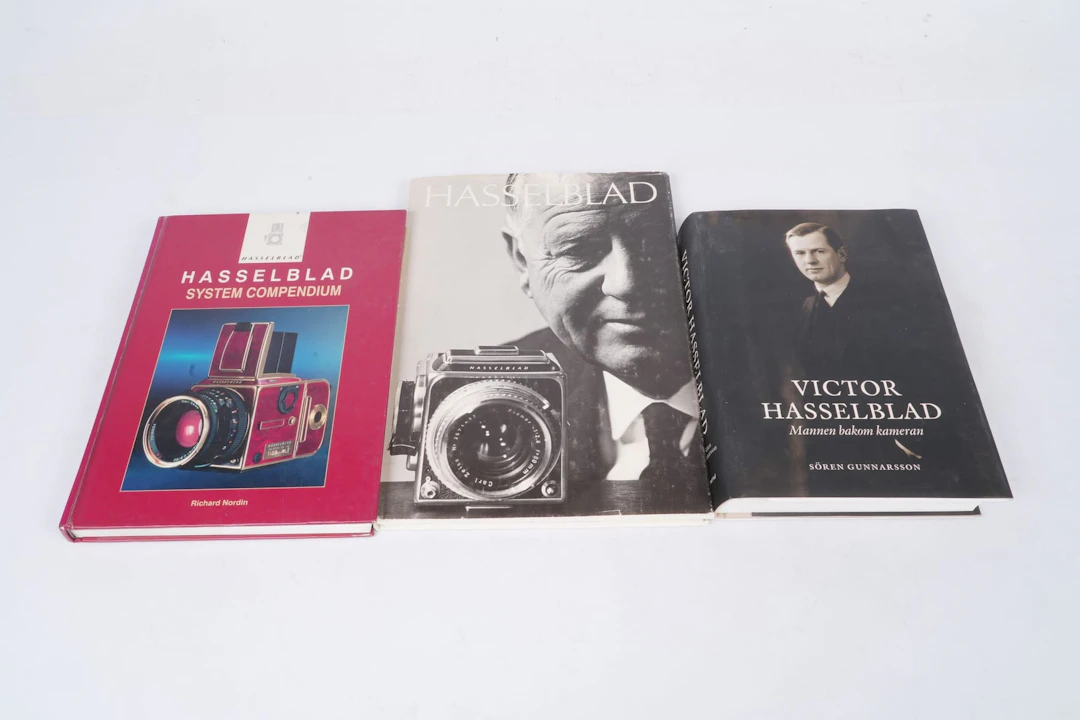 BÖCKER, 3 st, Hasselblad, bl.a. "Hasseblad System Compendium"
