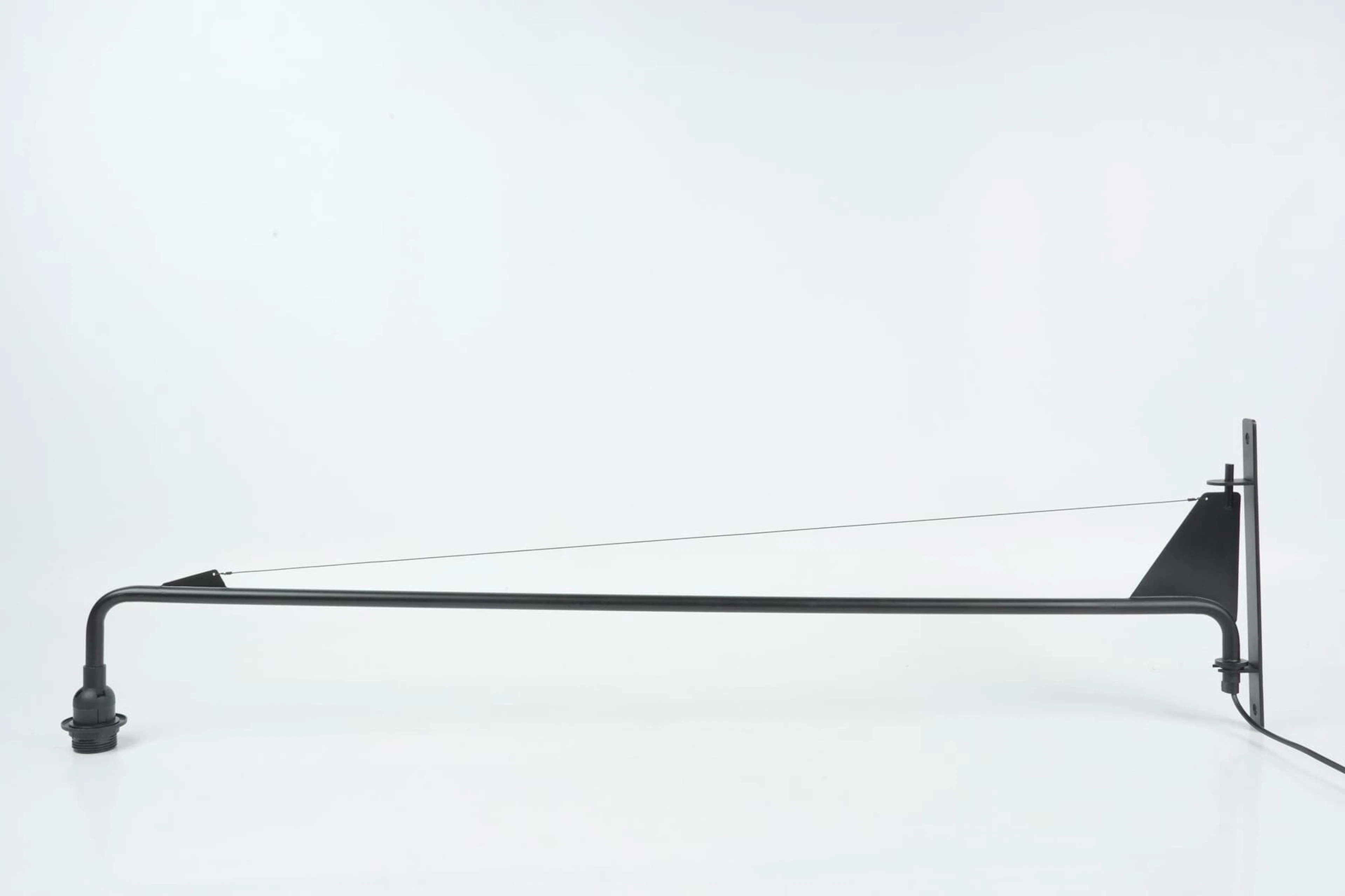JEAN PROUVÉ, vägglampa, "Petite Potence"
