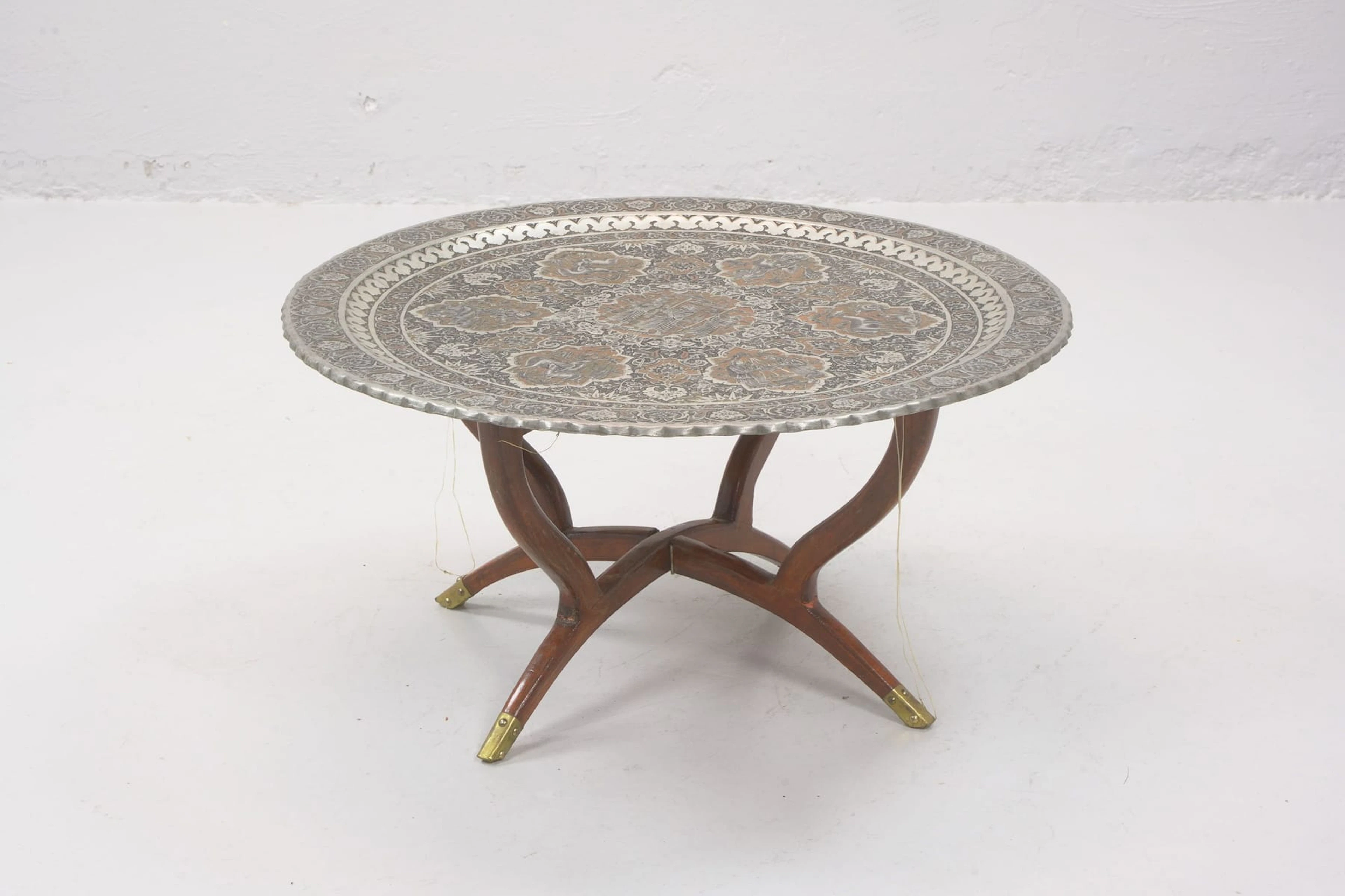 RÖKBORD, mahogny, 1900-talets andra hälft