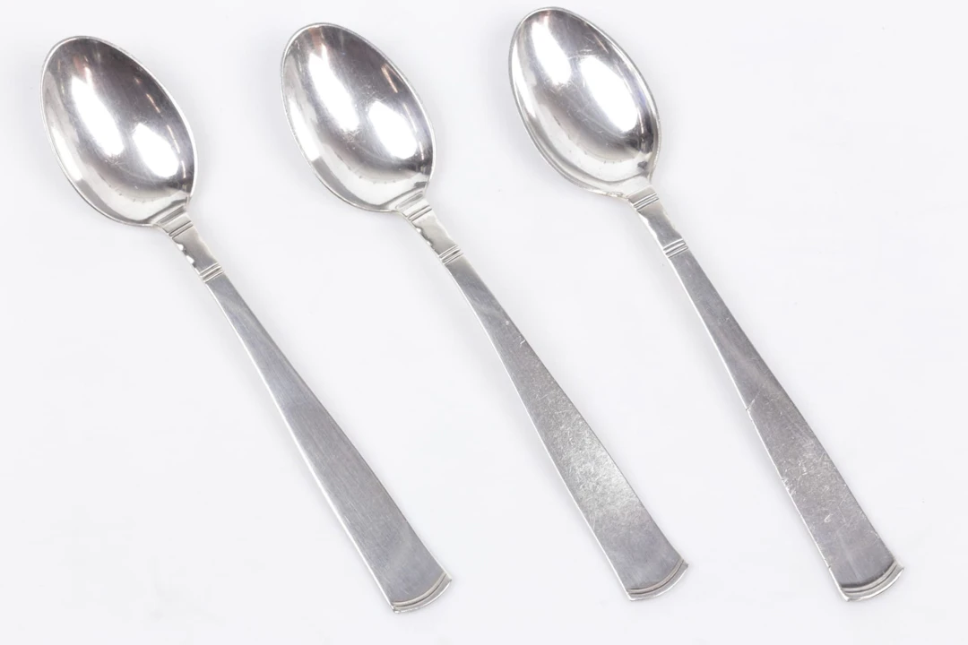 JACOB ÄNGMAN (1876-1942), kaffeskedar, 2 + 1 st, silver, "Rosenholm"